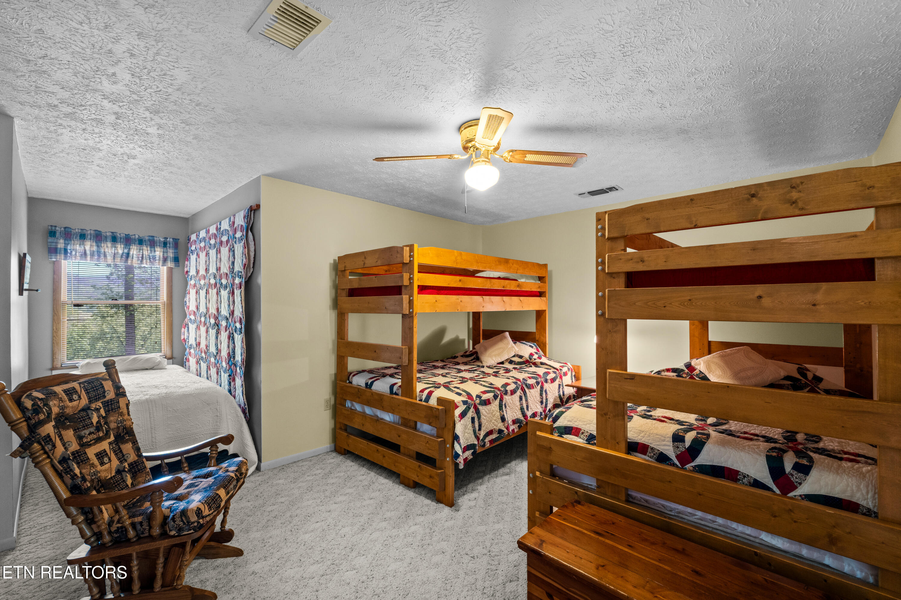 1043 Reagan Springs Road Townsend TN 37882