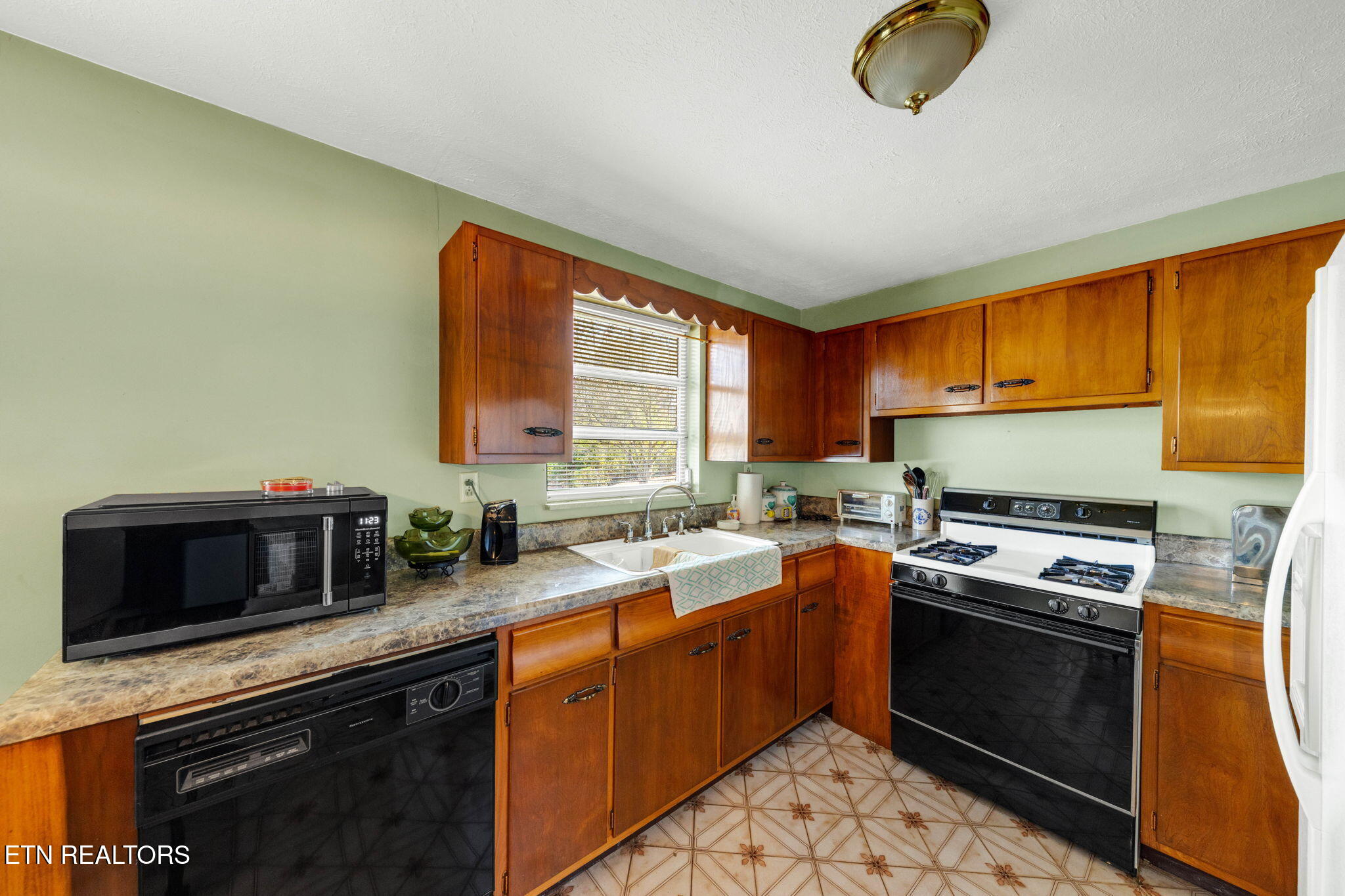 4300 Plummer Drive Knoxville TN 37918