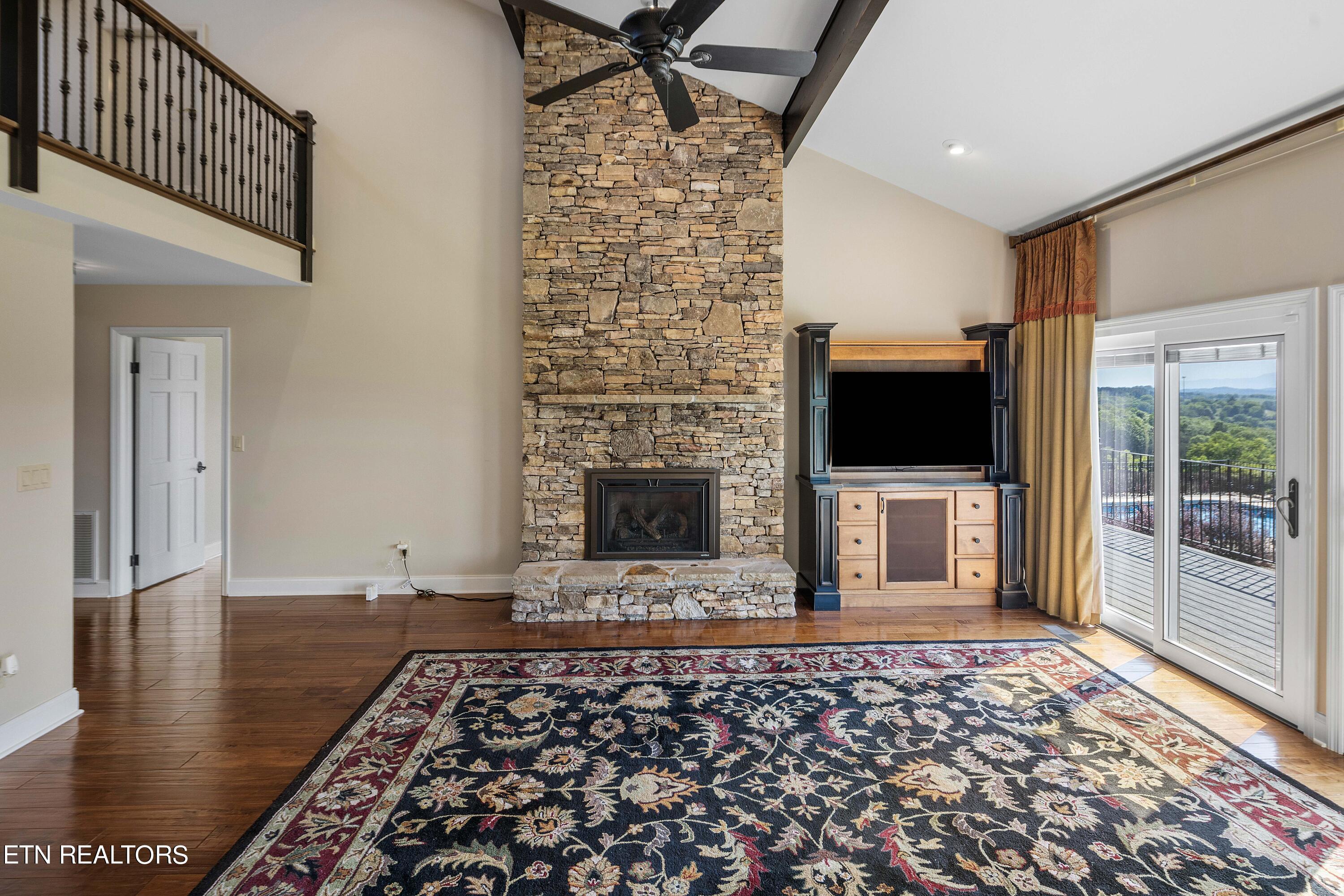 753 Gates Lane Kodak TN 37764