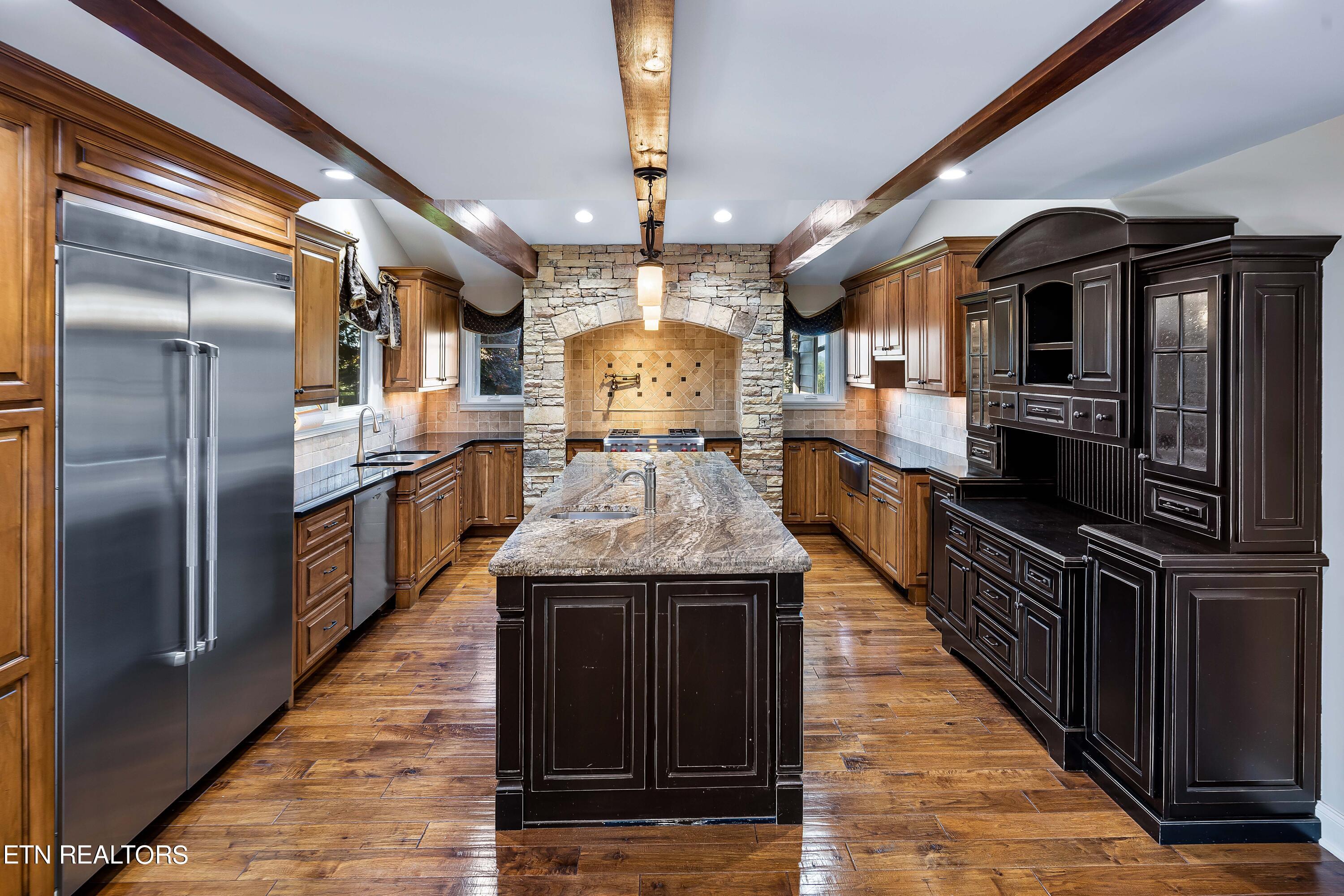 753 Gates Lane Kodak TN 37764