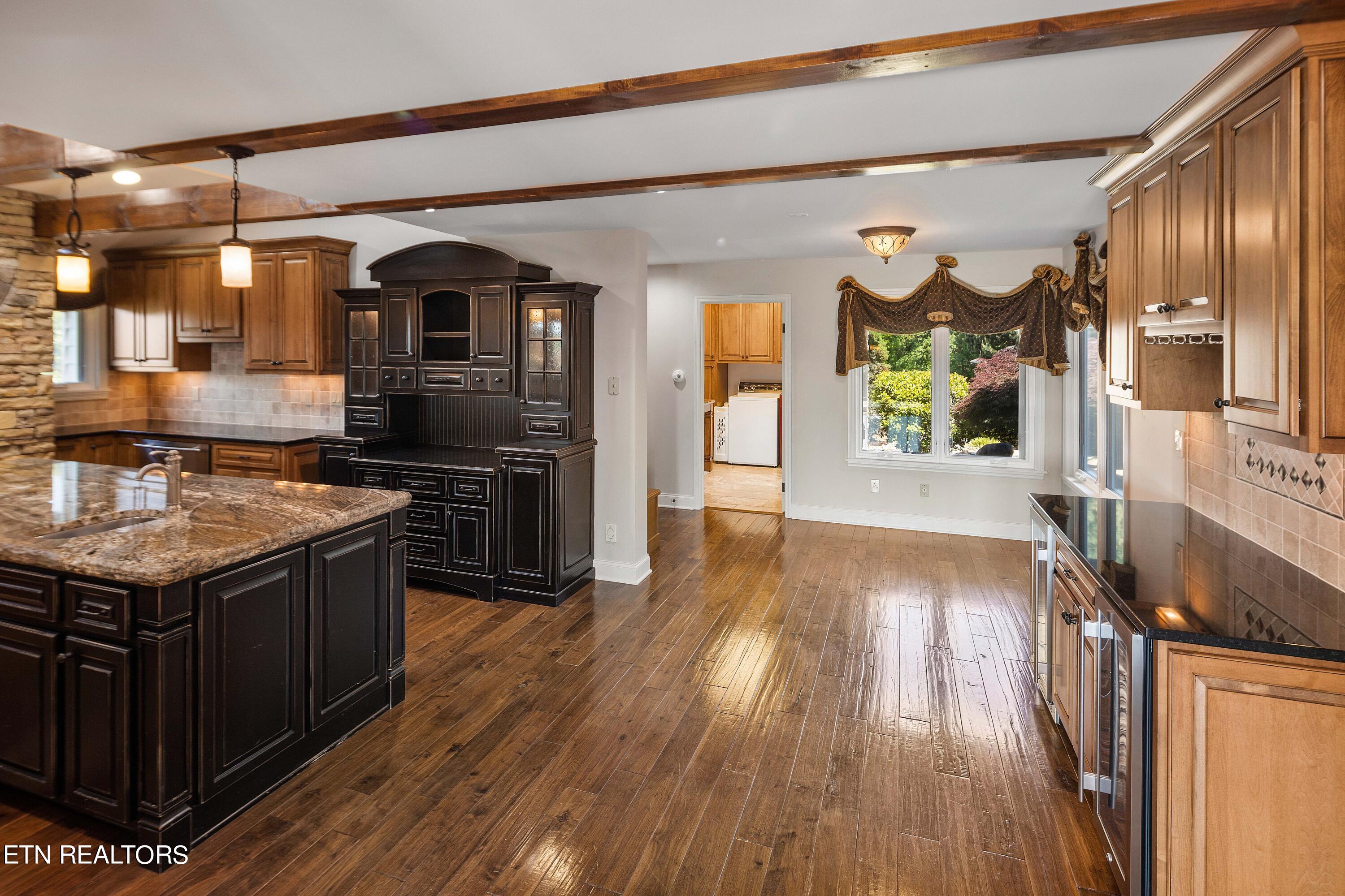 753 Gates Lane Kodak TN 37764