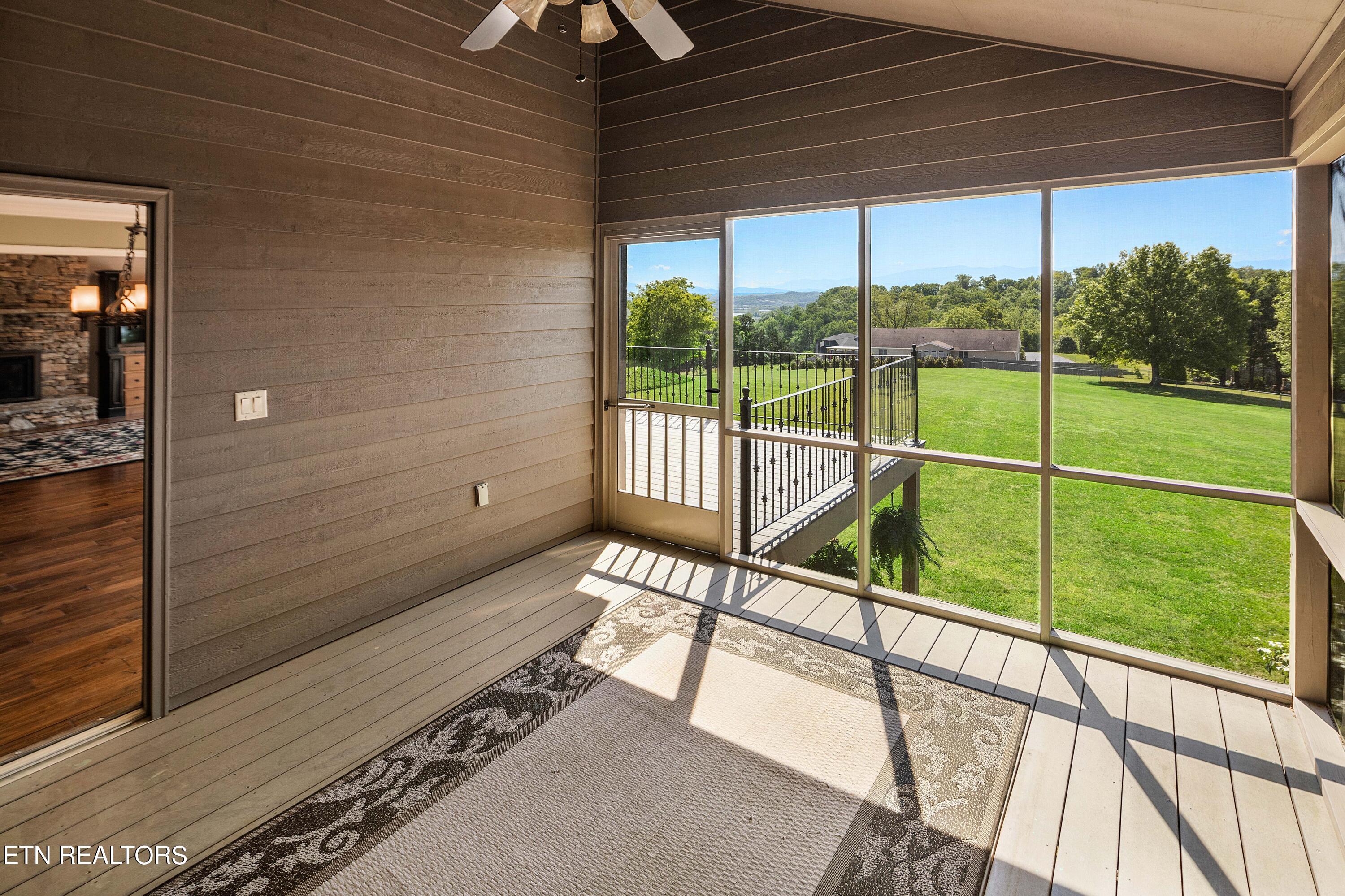 753 Gates Lane Kodak TN 37764