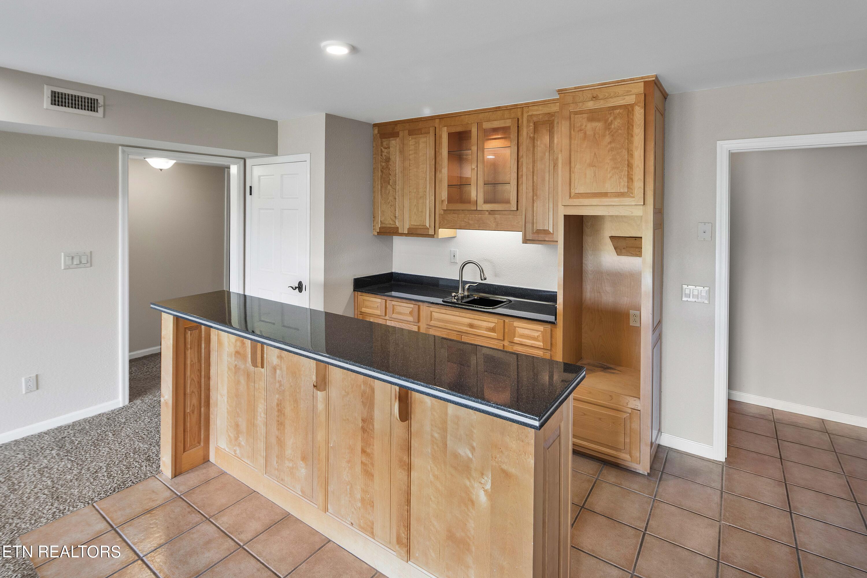 753 Gates Lane Kodak TN 37764