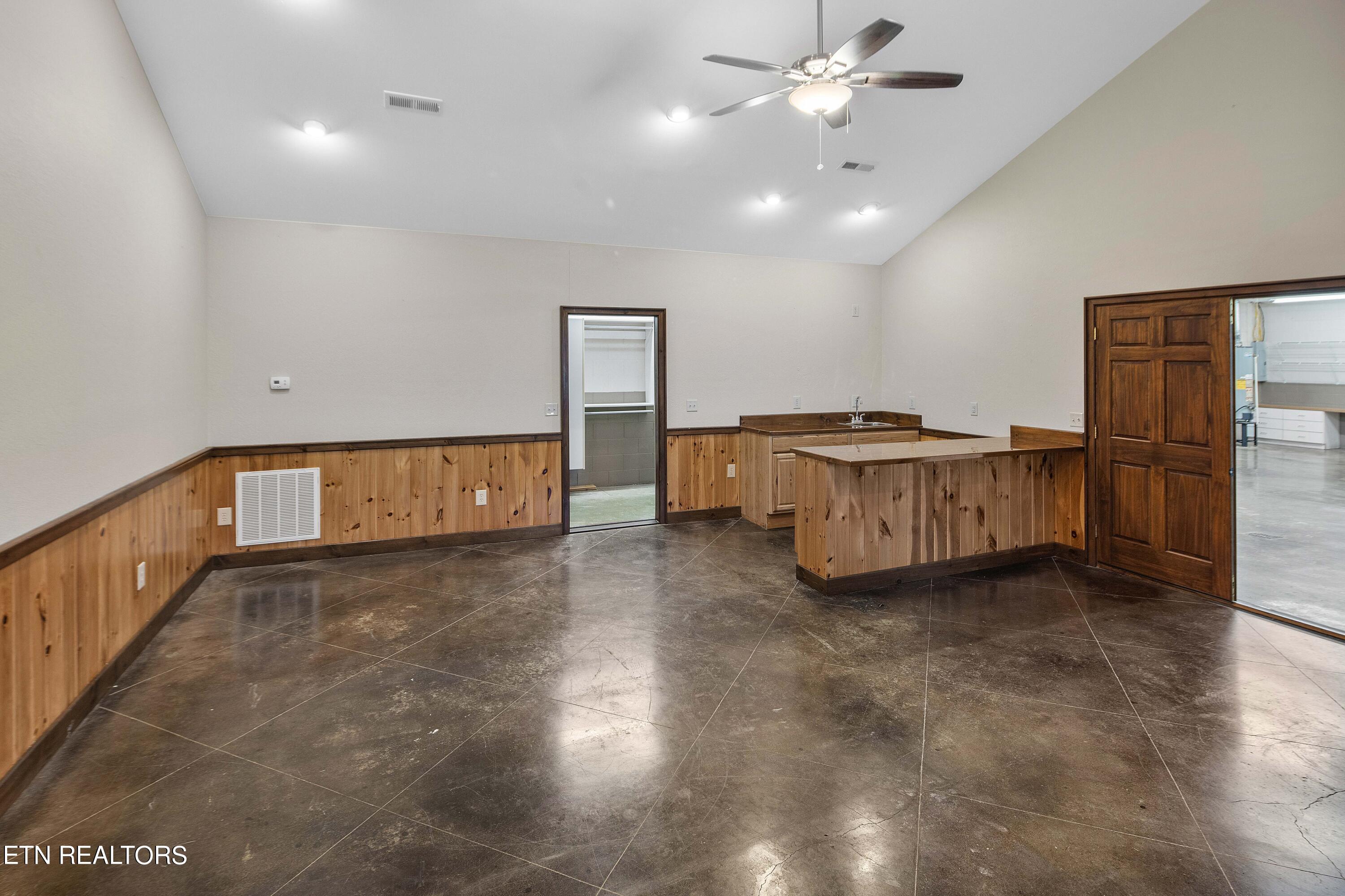 753 Gates Lane Kodak TN 37764