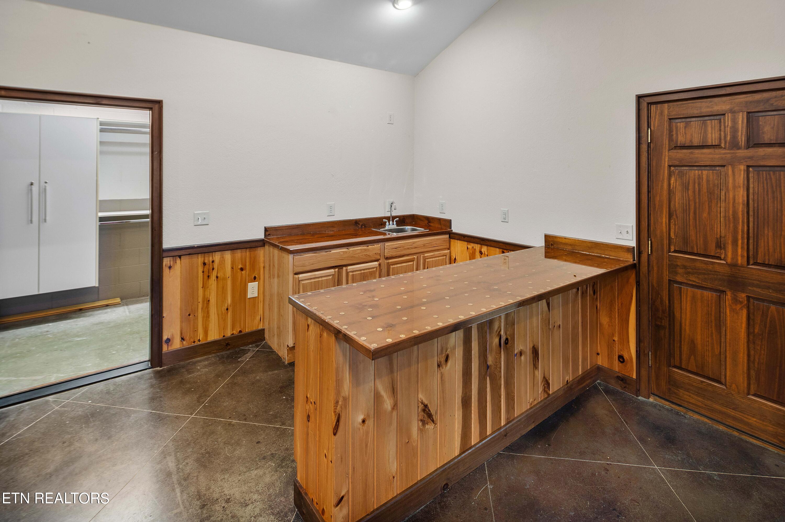 753 Gates Lane Kodak TN 37764