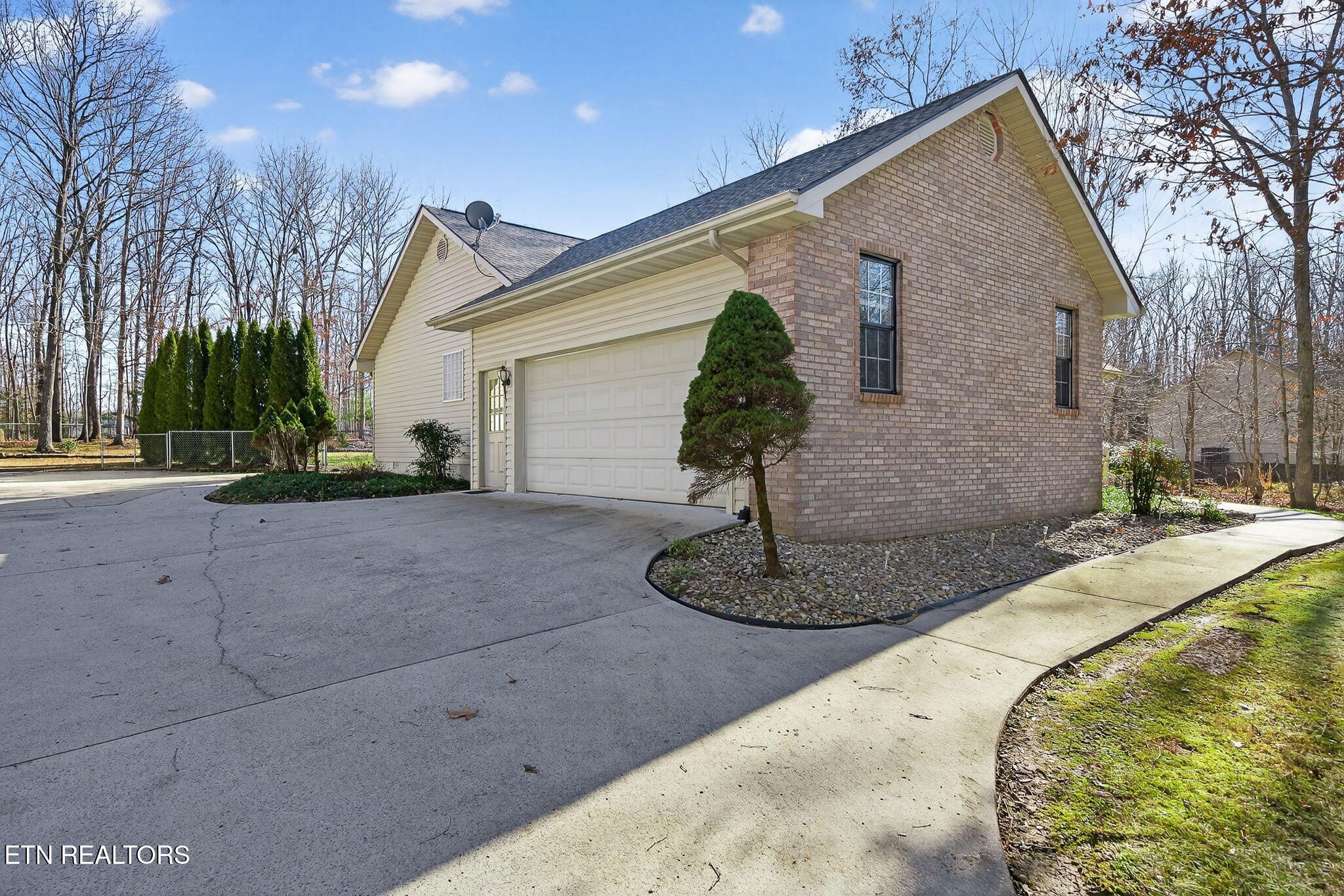 1048 Forest Drive Crossville TN 38555