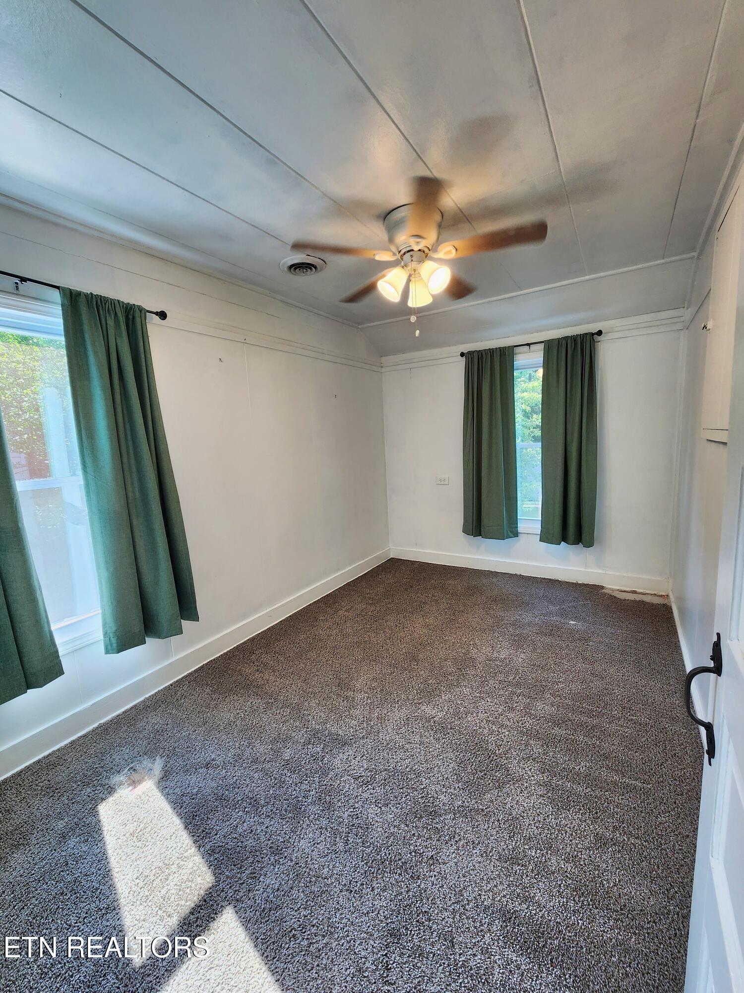 224 Oak Road Norris TN 37828