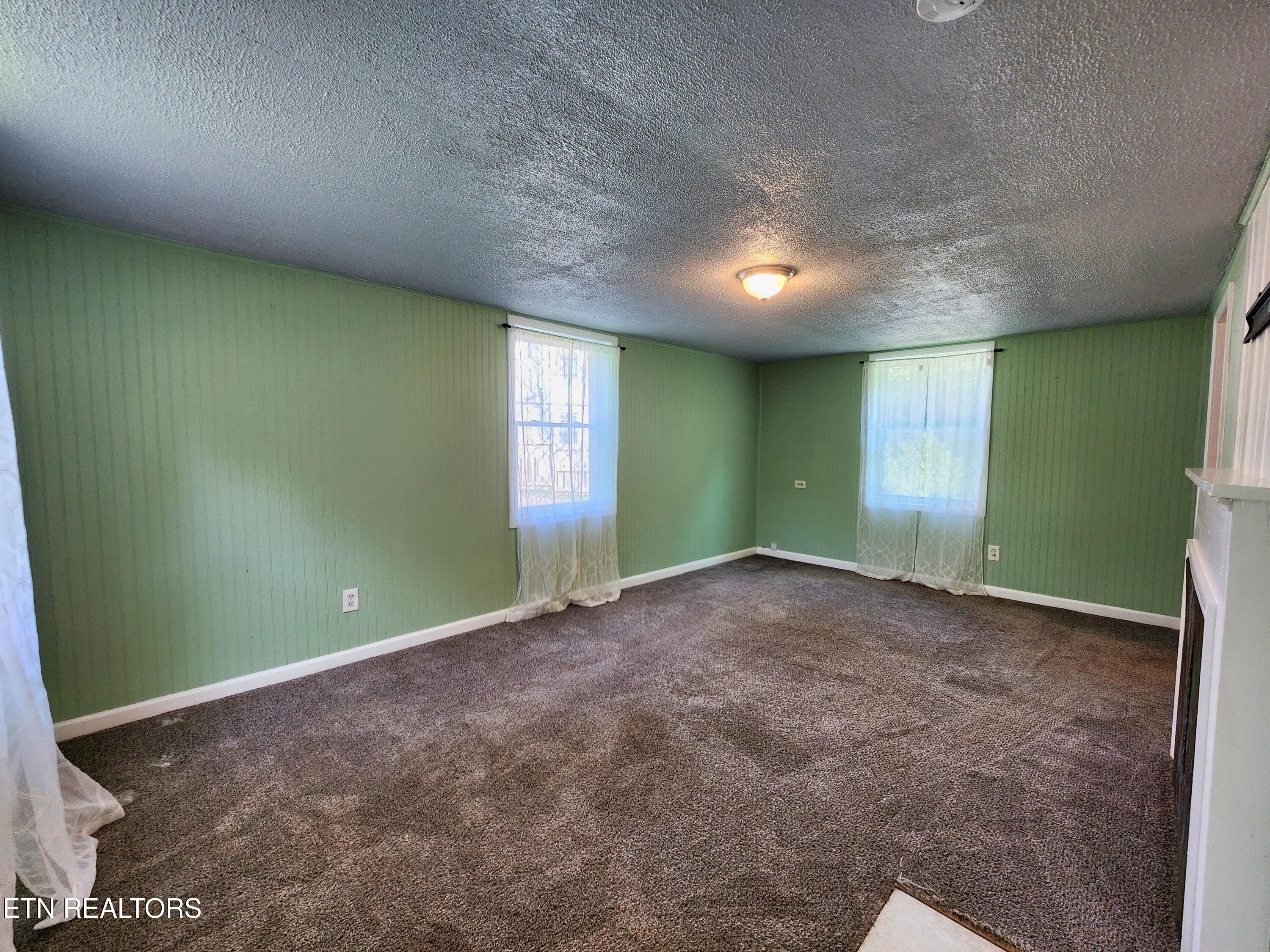 224 Oak Road Norris TN 37828