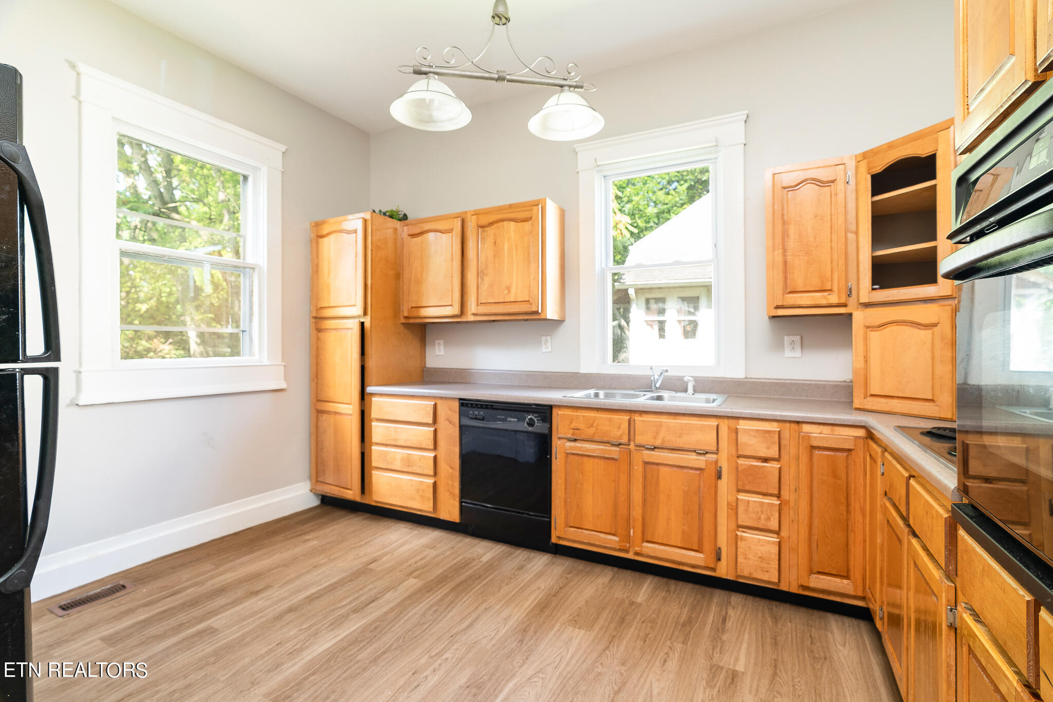 201 E Baxter Avenue Knoxville TN 37917