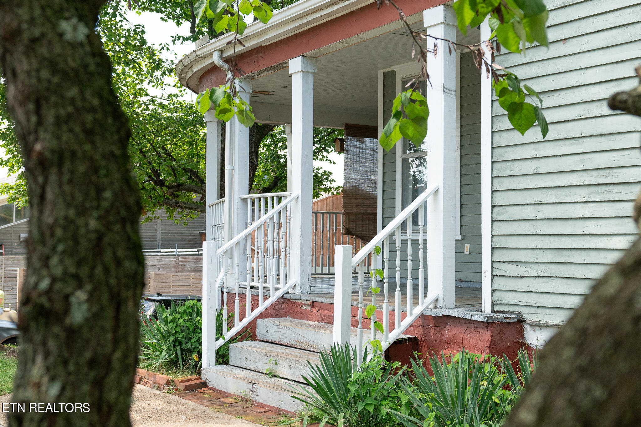 201 E Baxter Avenue Knoxville TN 37917