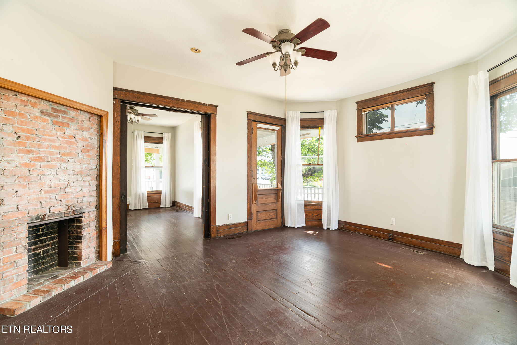 201 E Baxter Avenue Knoxville TN 37917