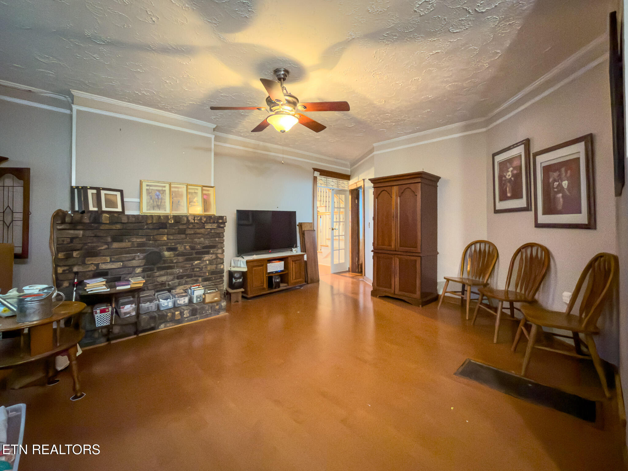 202 N B Street Lenoir City TN 37771