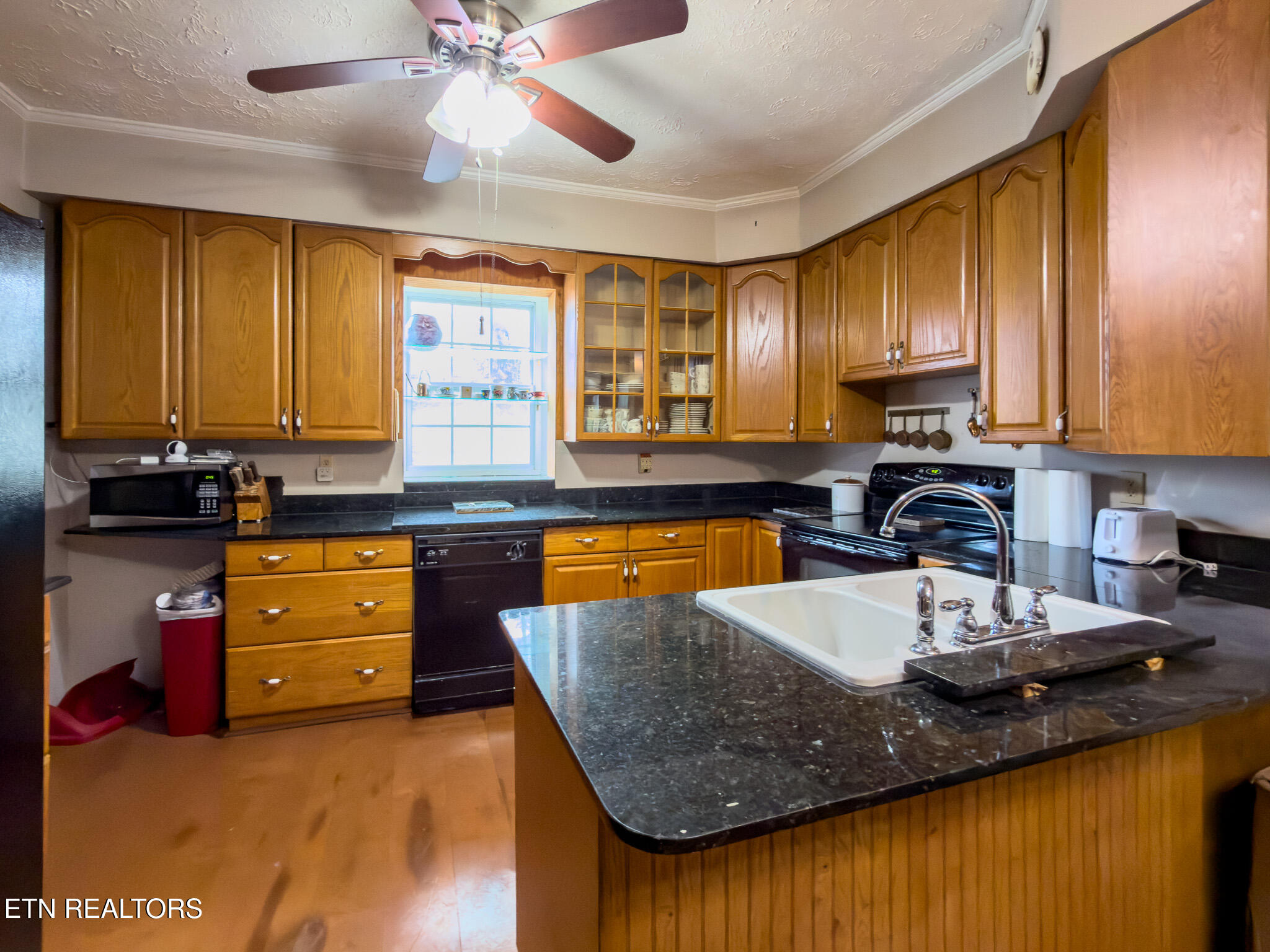 202 N B Street Lenoir City TN 37771