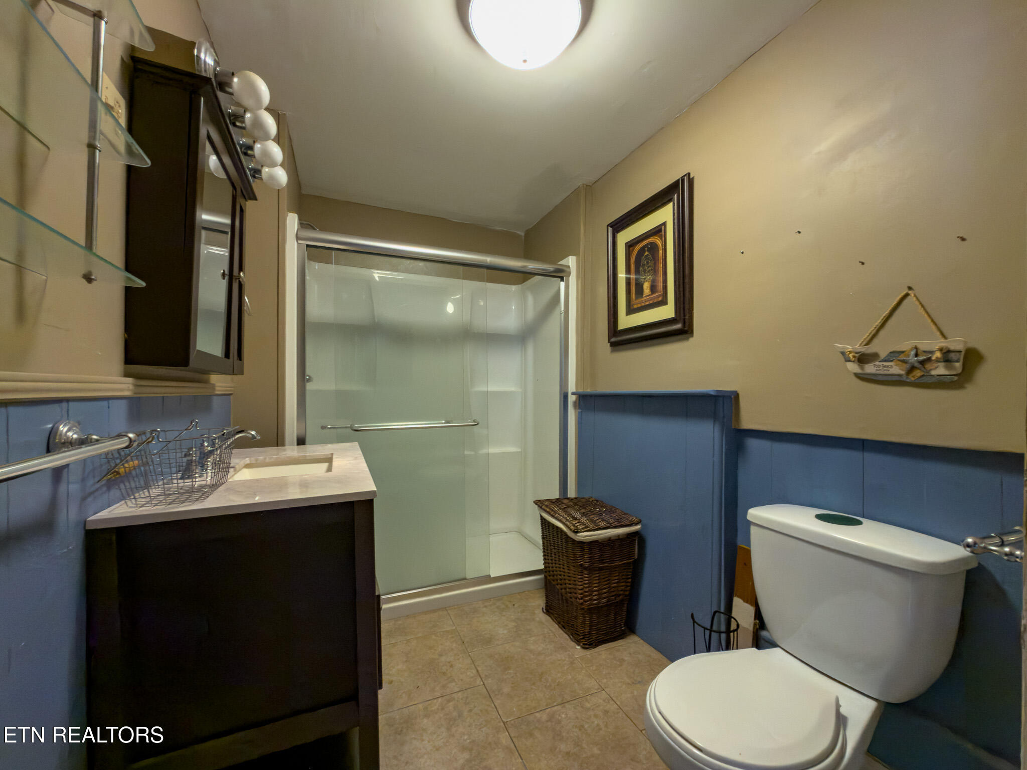 202 N B Street Lenoir City TN 37771