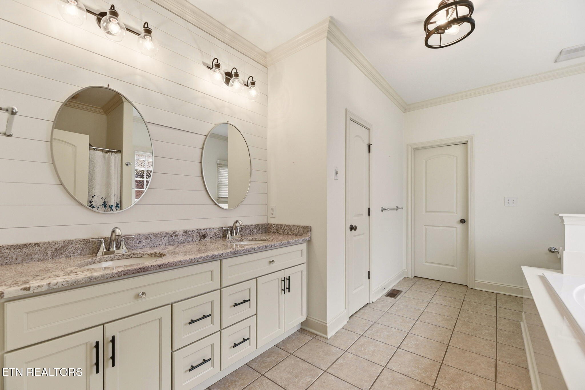 49 Royal Troon Circle Oak Ridge TN 37830