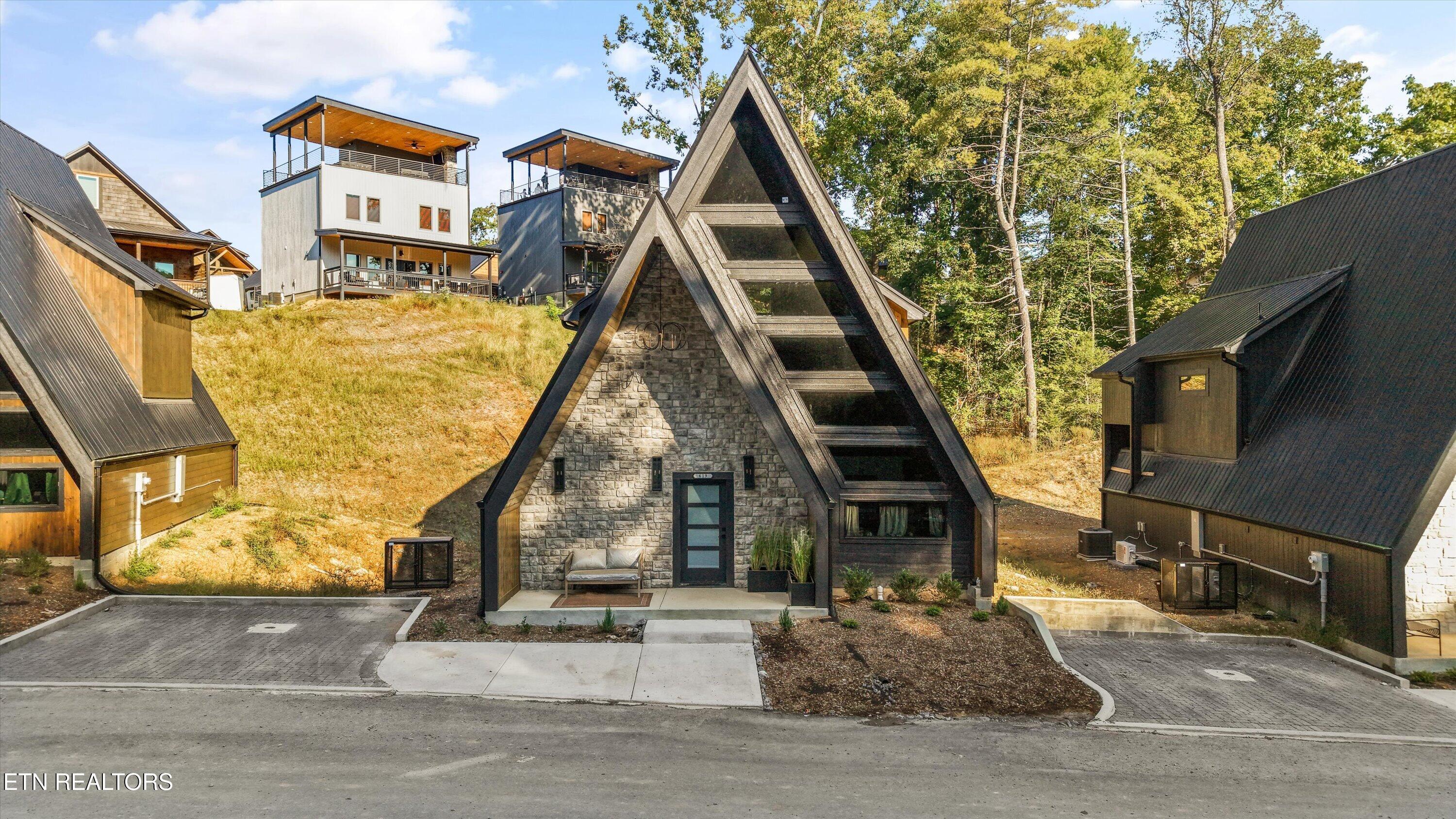 619 Longbow Way Pigeon Forge TN 37863