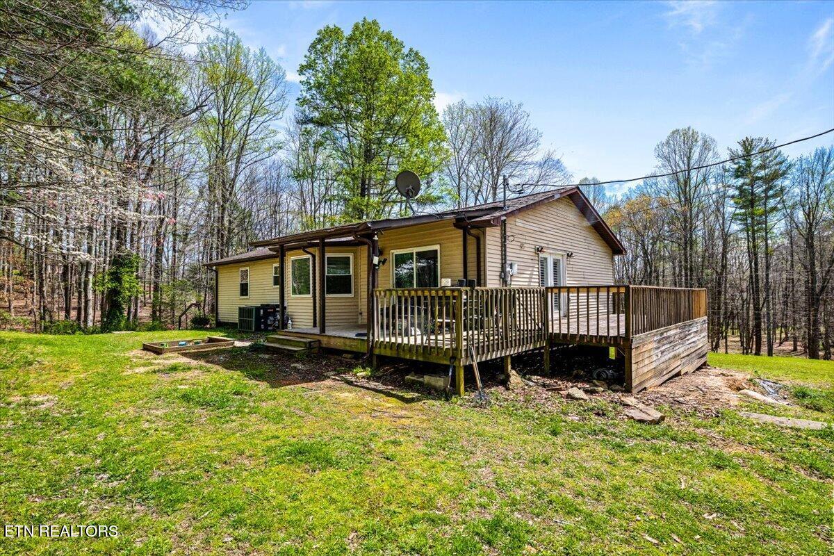 384 Hc Smith Drive Oneida TN 37841