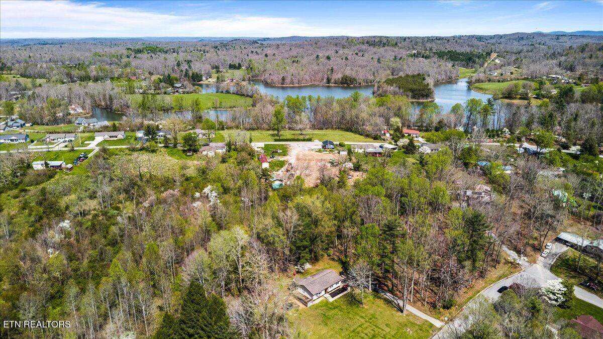 384 Hc Smith Drive Oneida TN 37841