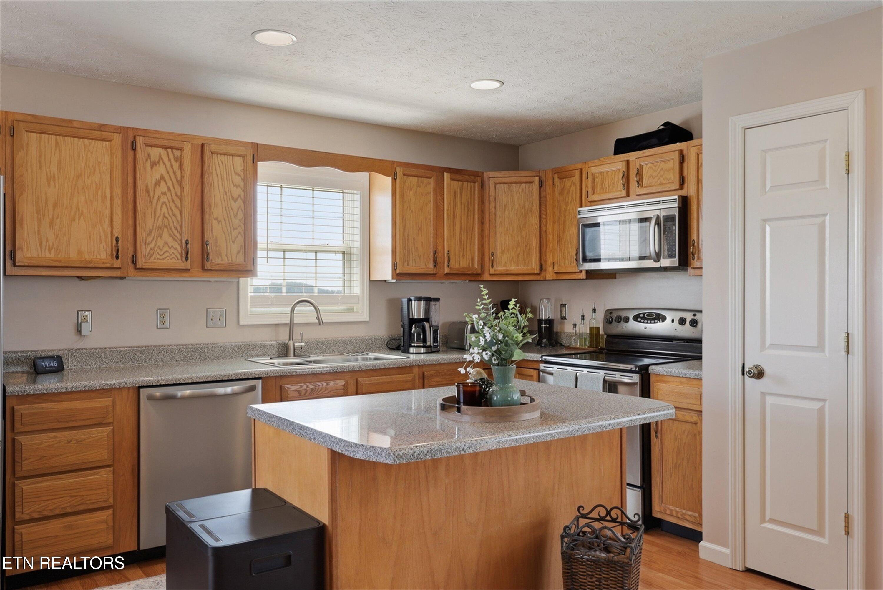 401 Klondike Circle Kodak TN 37764