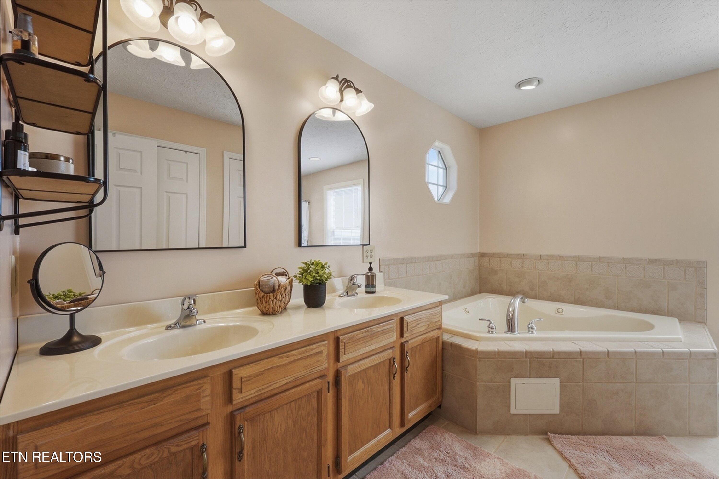 401 Klondike Circle Kodak TN 37764