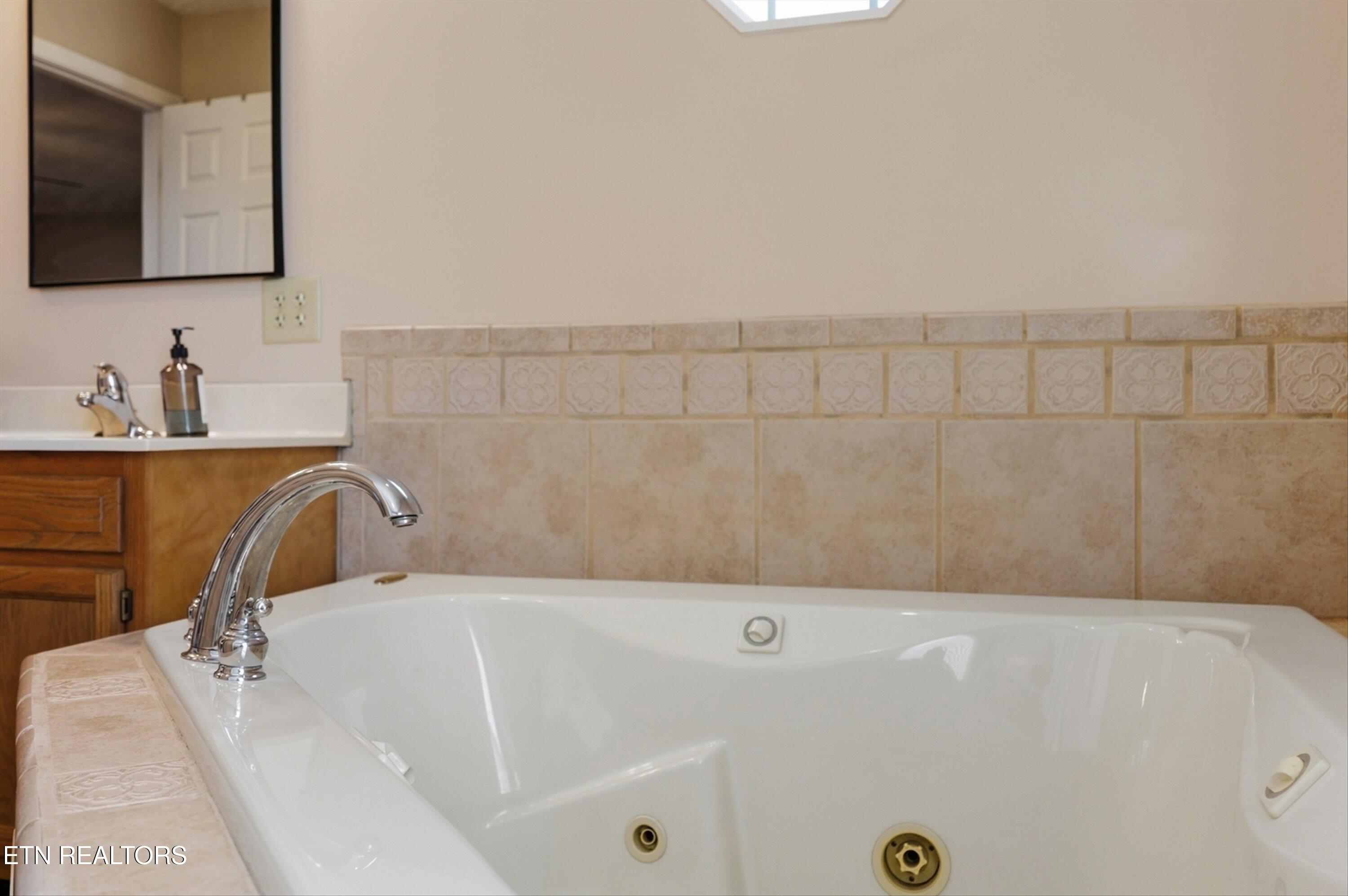 401 Klondike Circle Kodak TN 37764