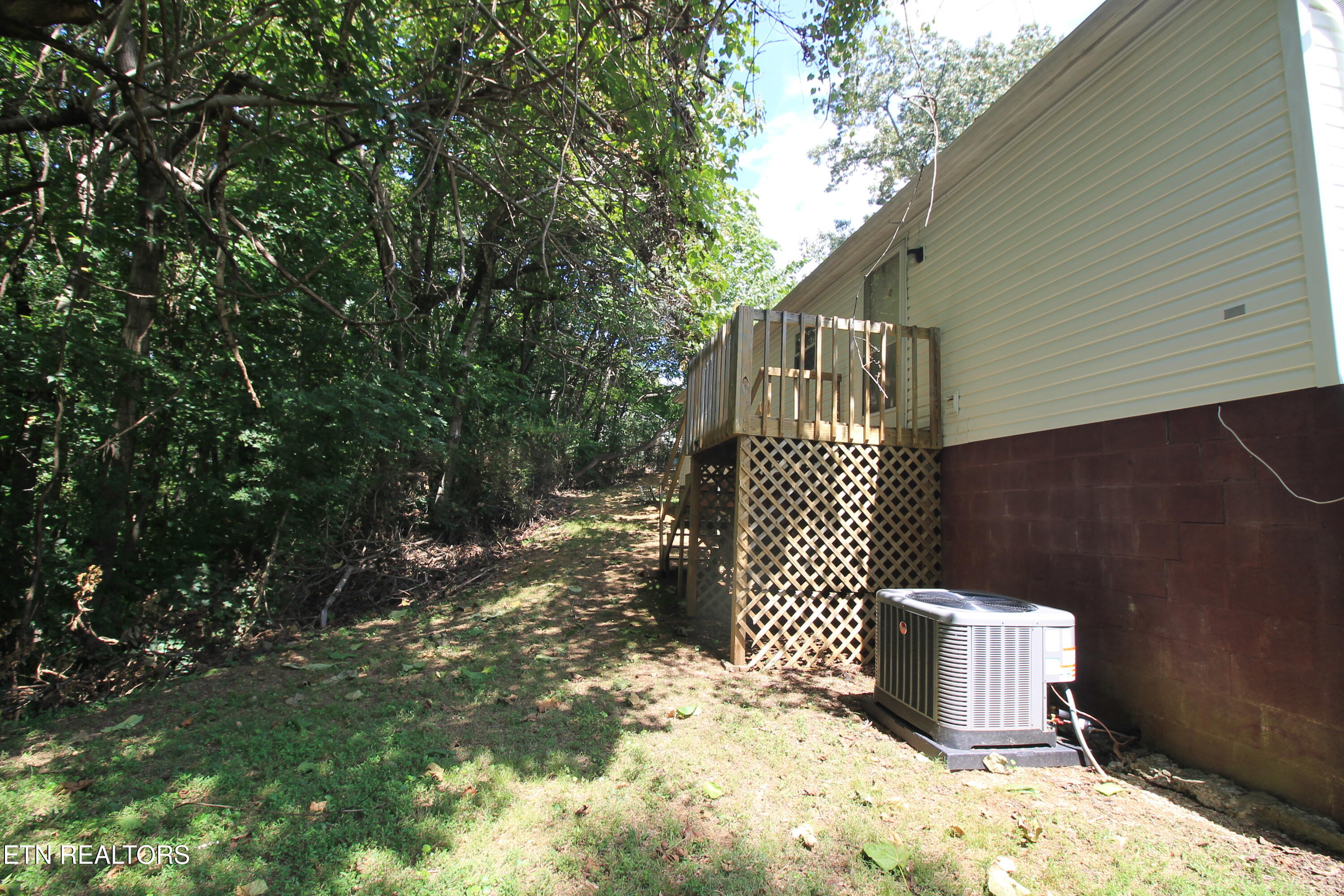 239 Skyline Drive Harriman TN 37748