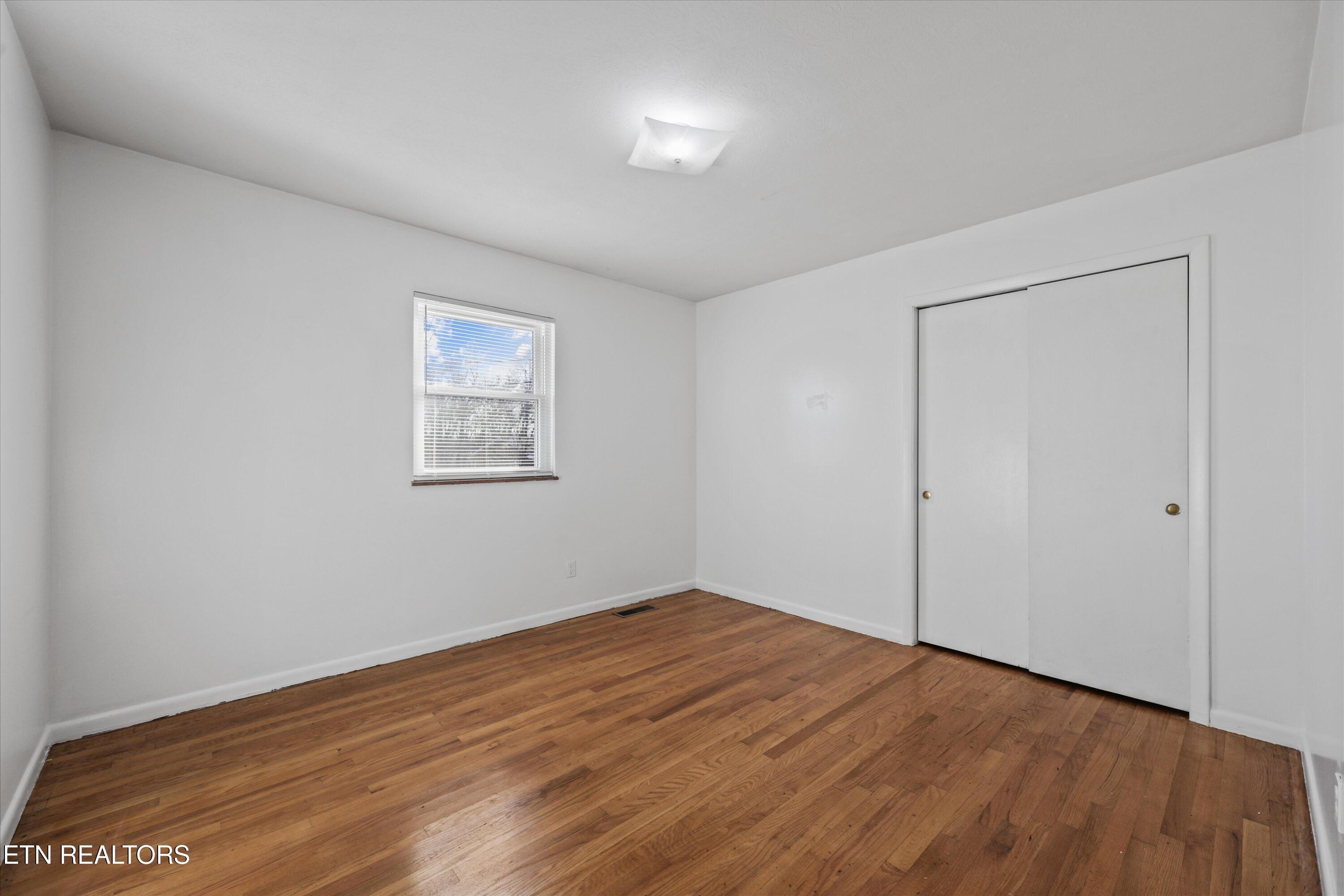 109 Westwood Drive Clinton TN 37716