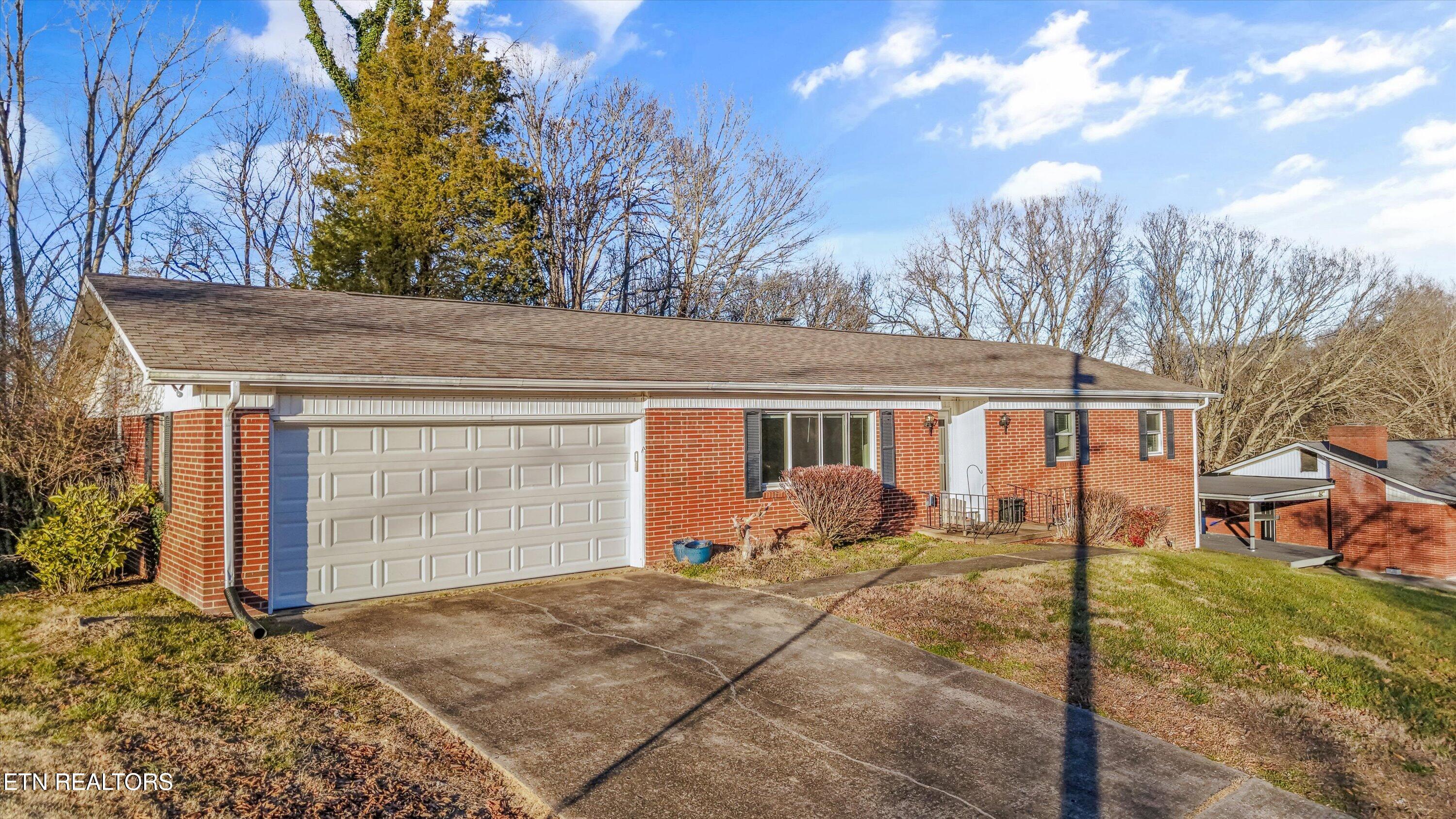 109 Westwood Drive Clinton TN 37716