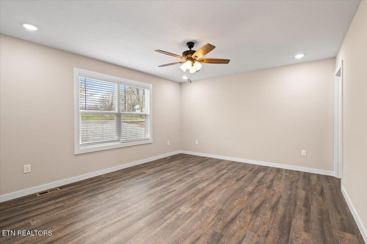 114 Brook Lane Lafollette TN 37766