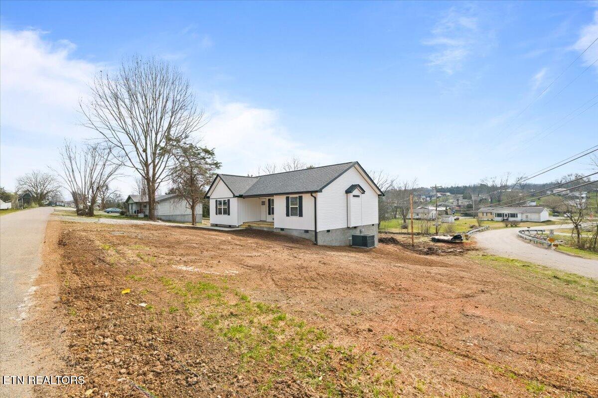114 Brook Lane Lafollette TN 37766