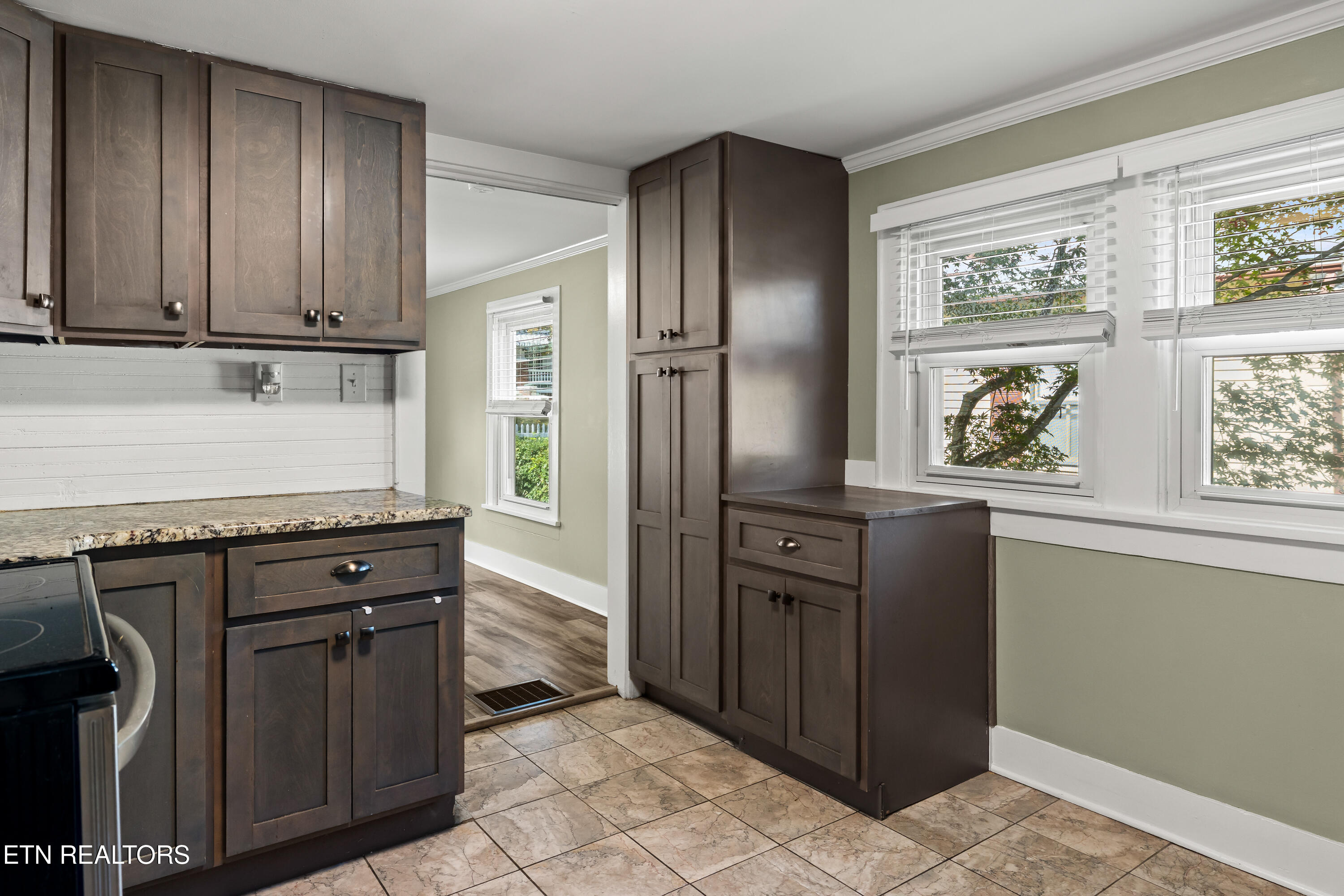 625 Medaris Street Clinton TN 37716