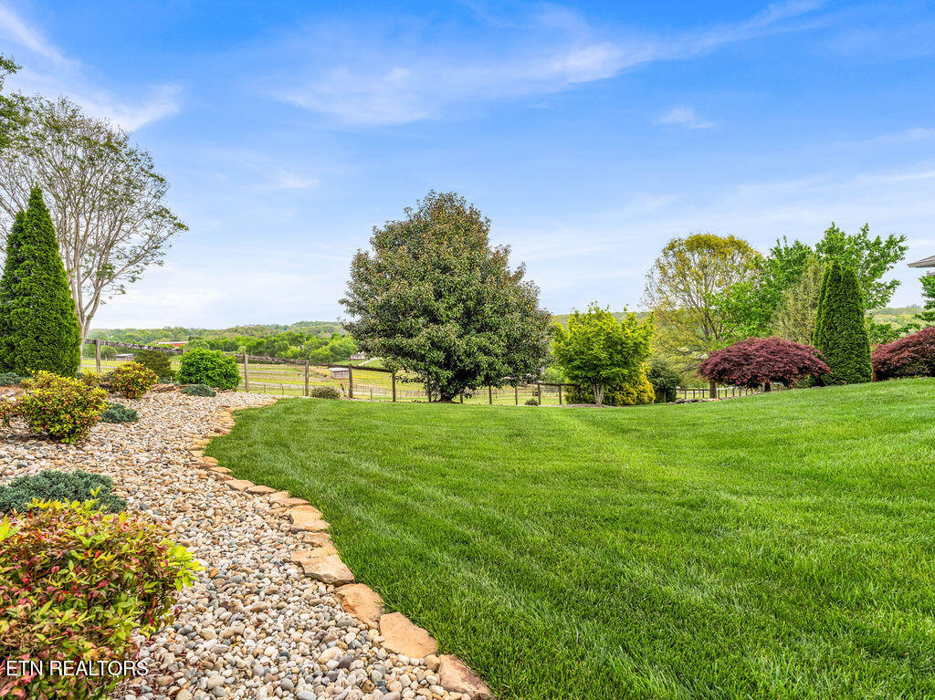 1448 Hirst Circle Lenoir City TN 37772