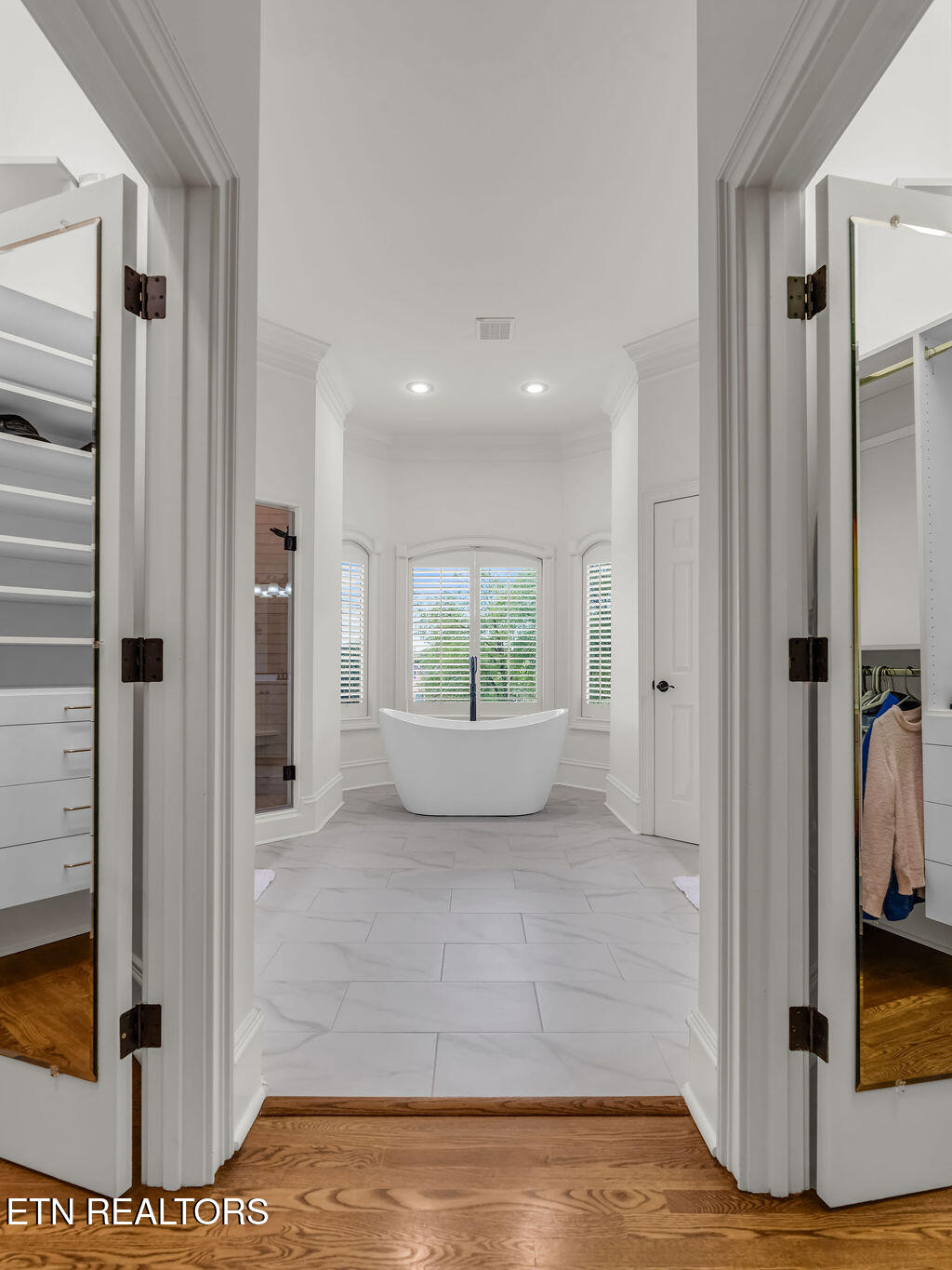 1448 Hirst Circle Lenoir City TN 37772
