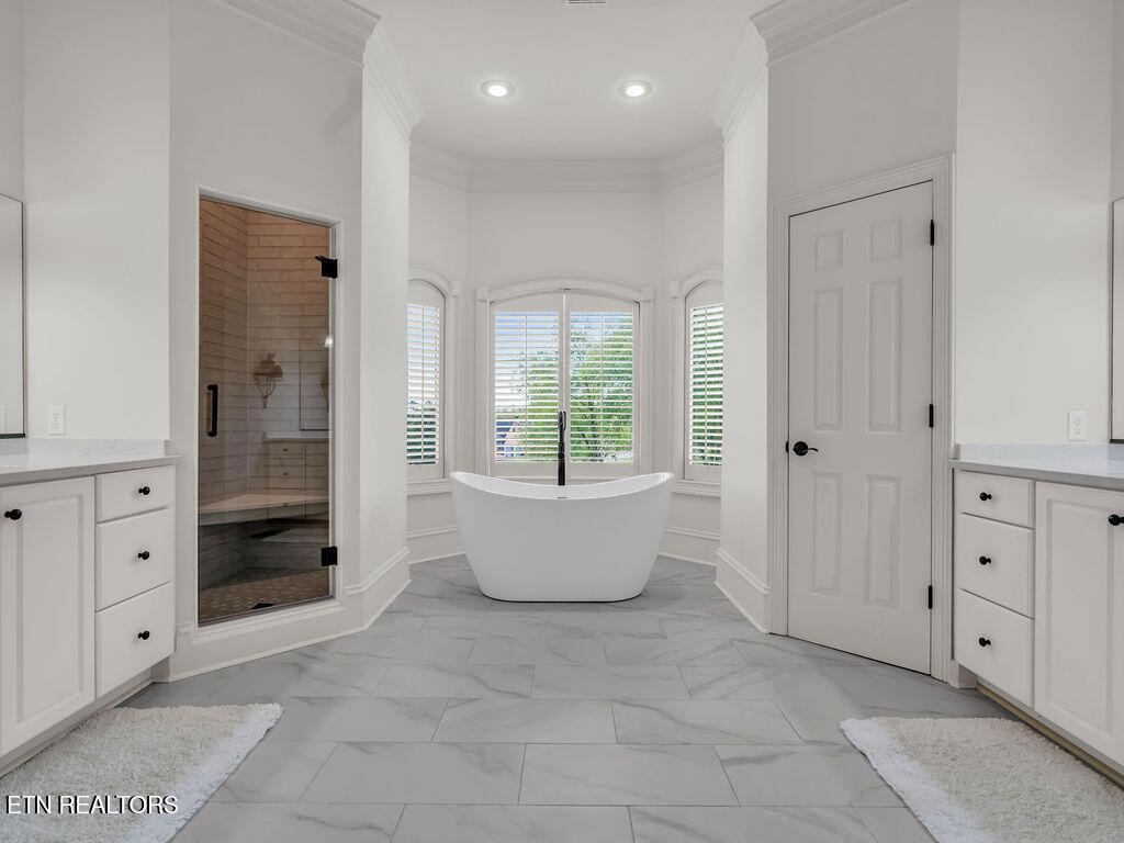 1448 Hirst Circle Lenoir City TN 37772
