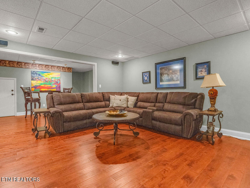 1448 Hirst Circle Lenoir City TN 37772