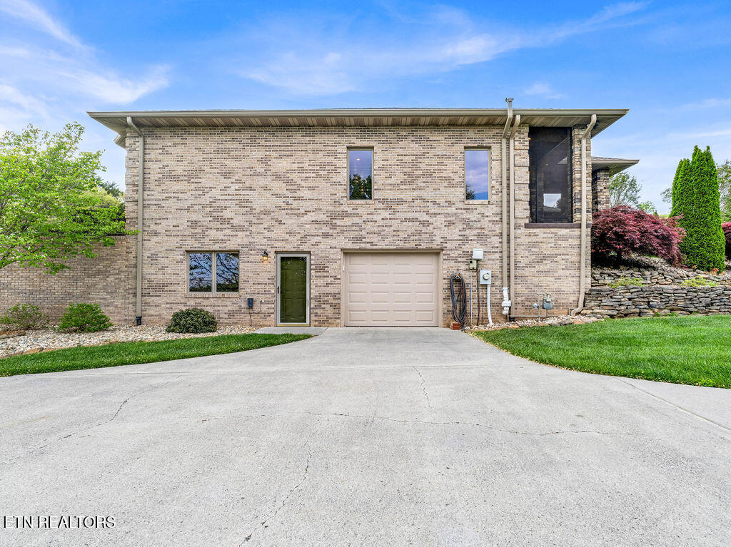 1448 Hirst Circle Lenoir City TN 37772