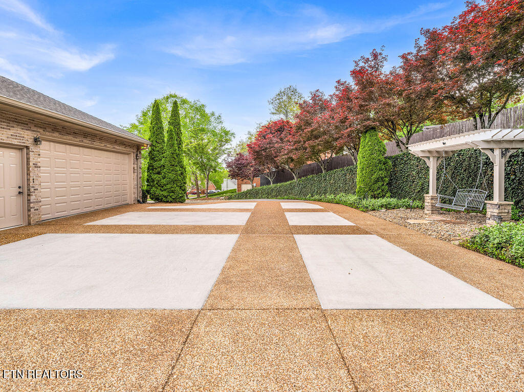 1448 Hirst Circle Lenoir City TN 37772