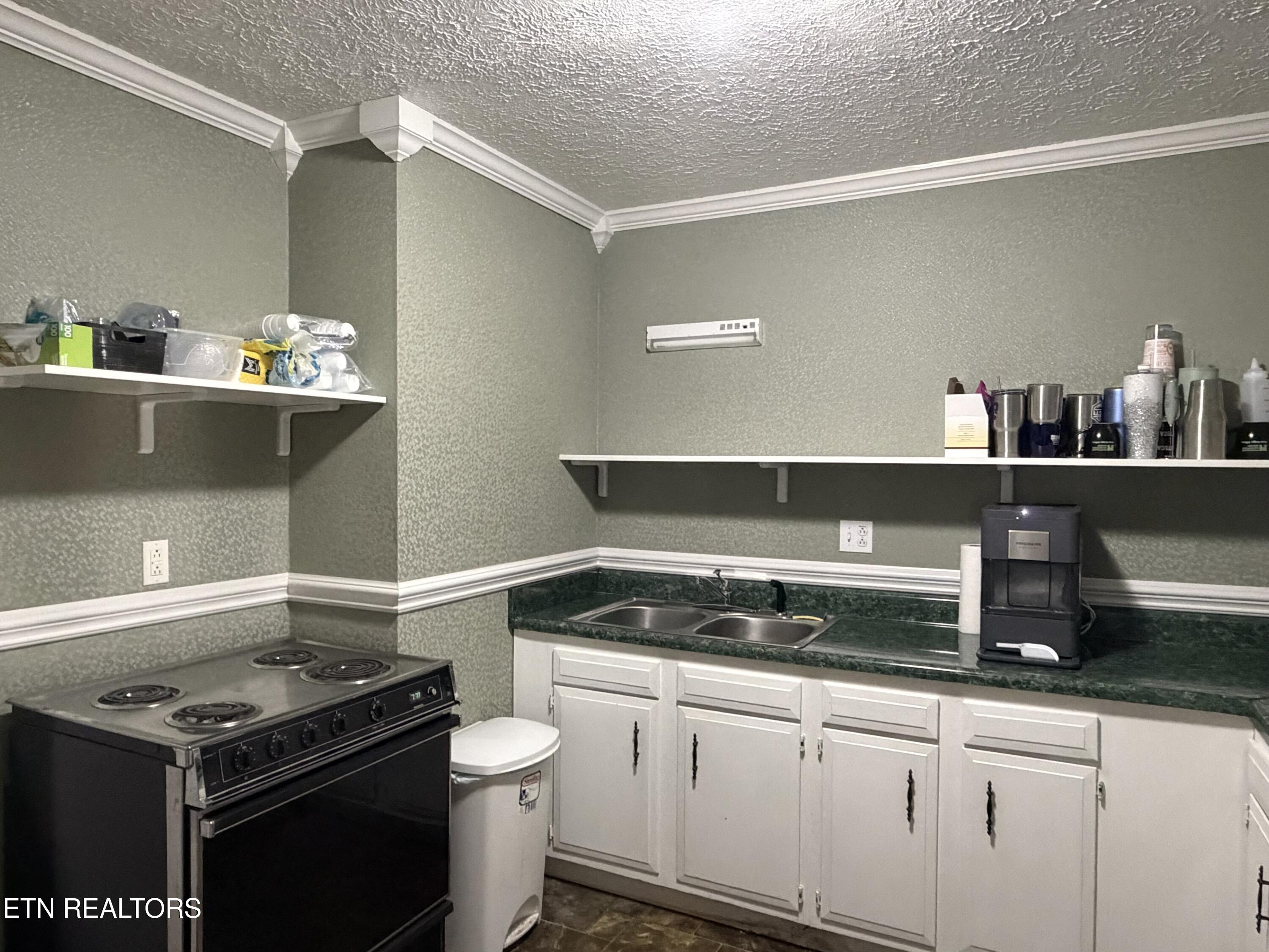 1165 Towe String Road Jacksboro TN 37757