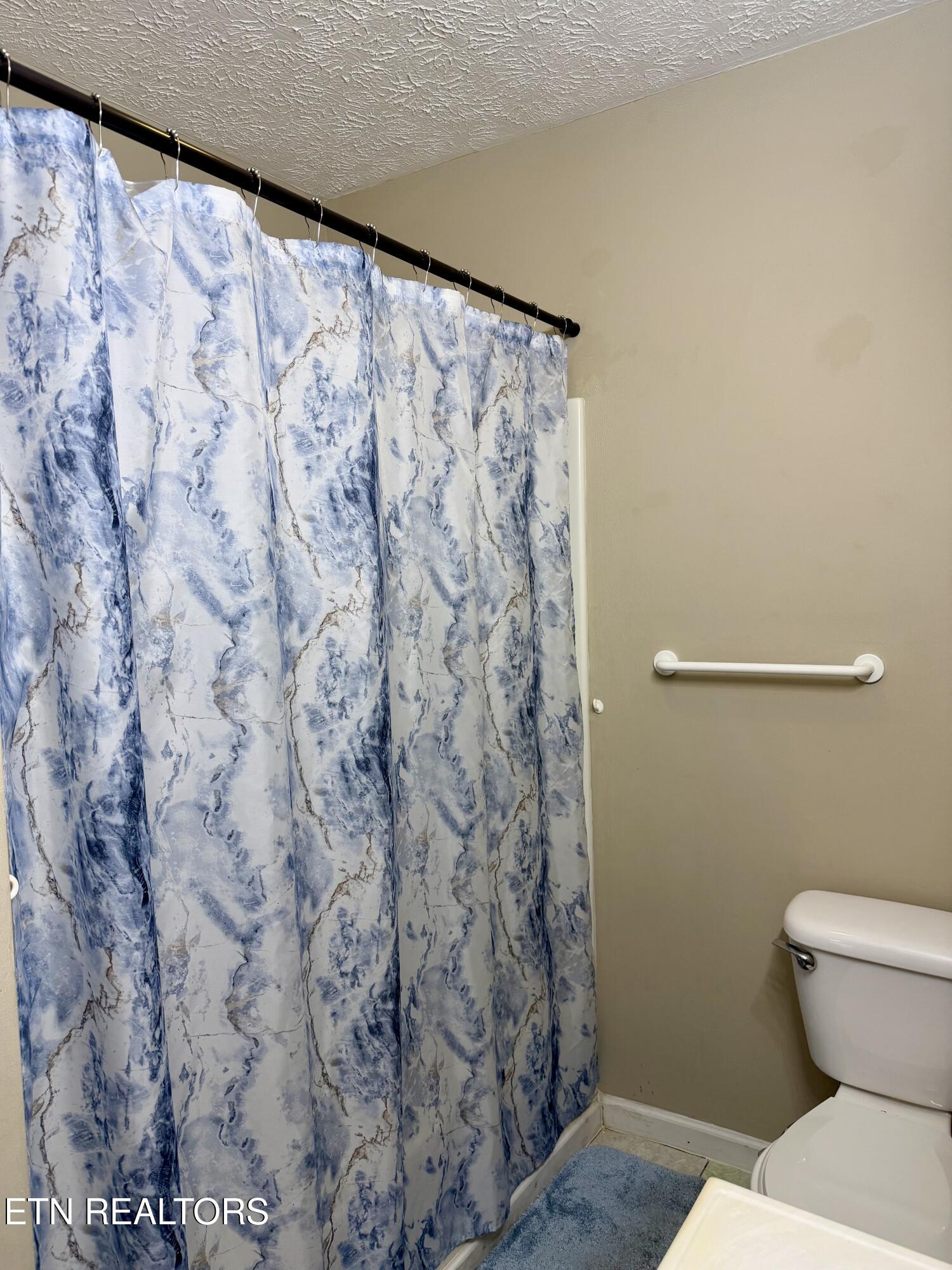 1165 Towe String Road Jacksboro TN 37757