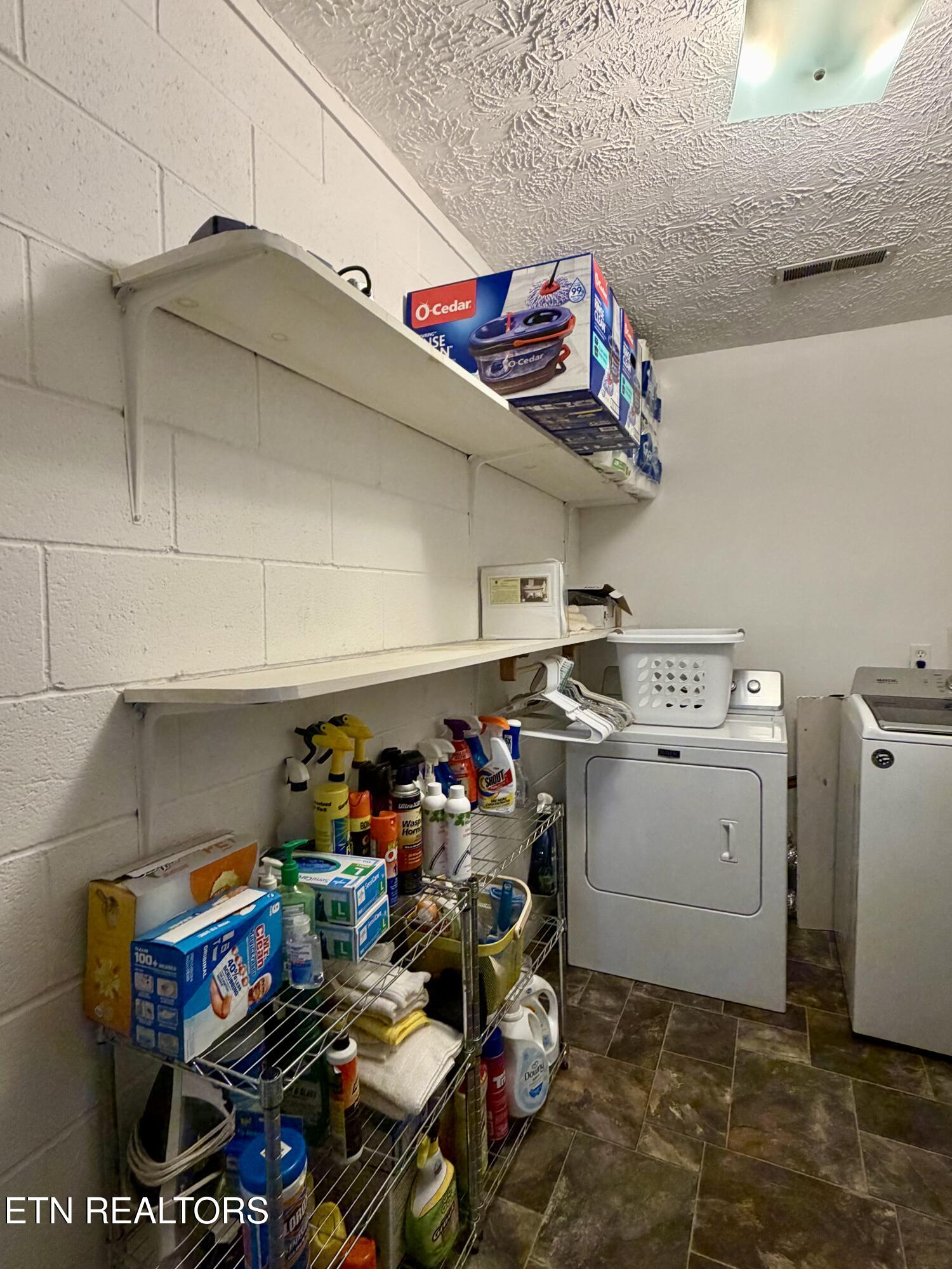 1165 Towe String Road Jacksboro TN 37757
