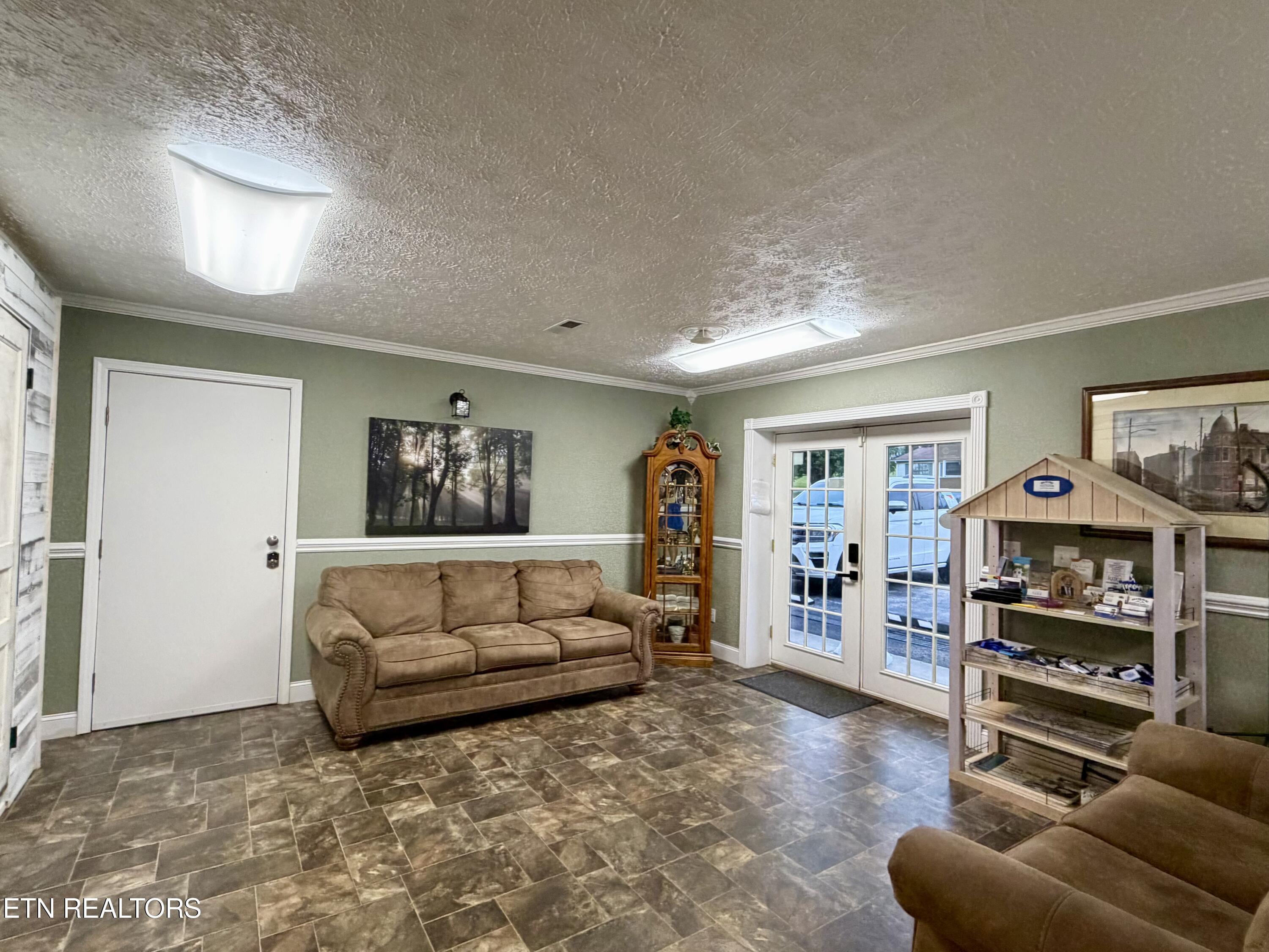 1165 Towe String Road Jacksboro TN 37757