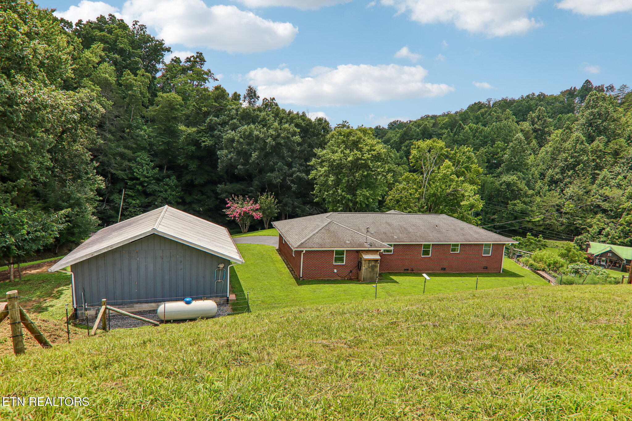 4311 Grindstone Ridge Road Pigeon Forge TN 37863