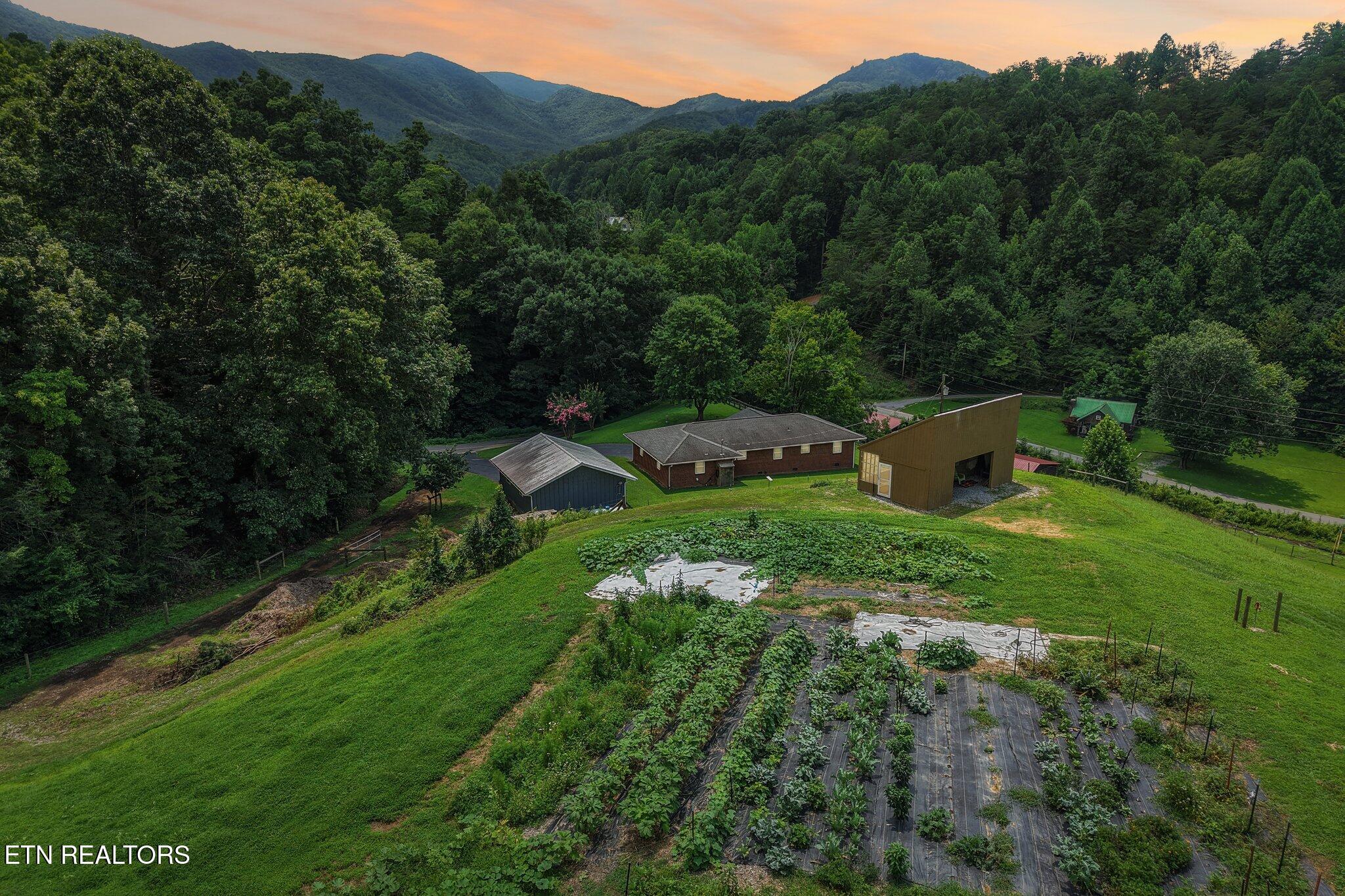 4311 Grindstone Ridge Road Pigeon Forge TN 37863