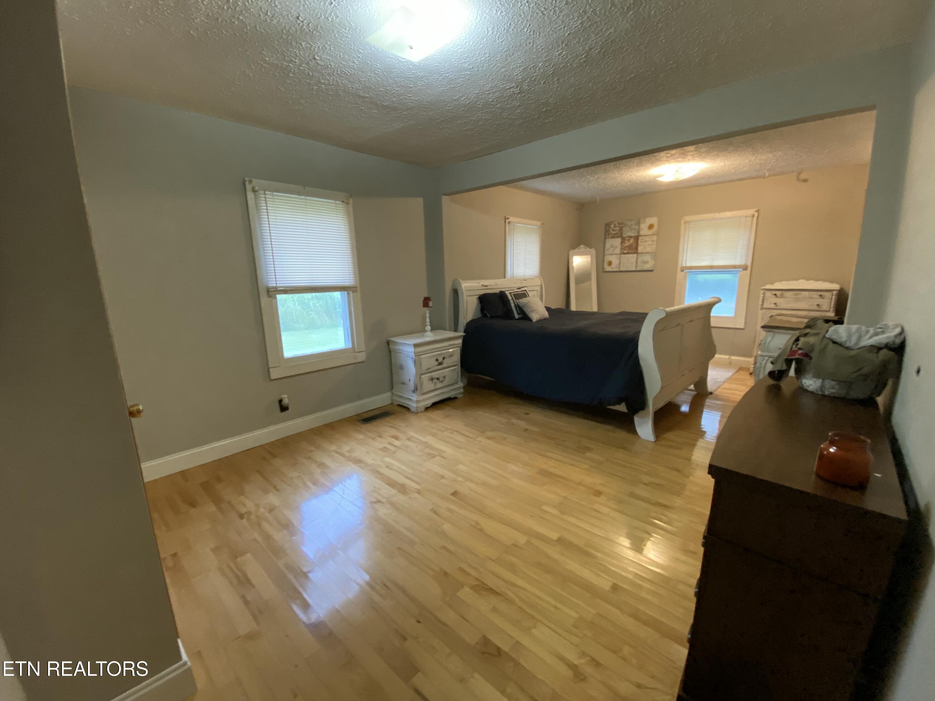 117 Cedar Valley Road Sweetwater TN 37874