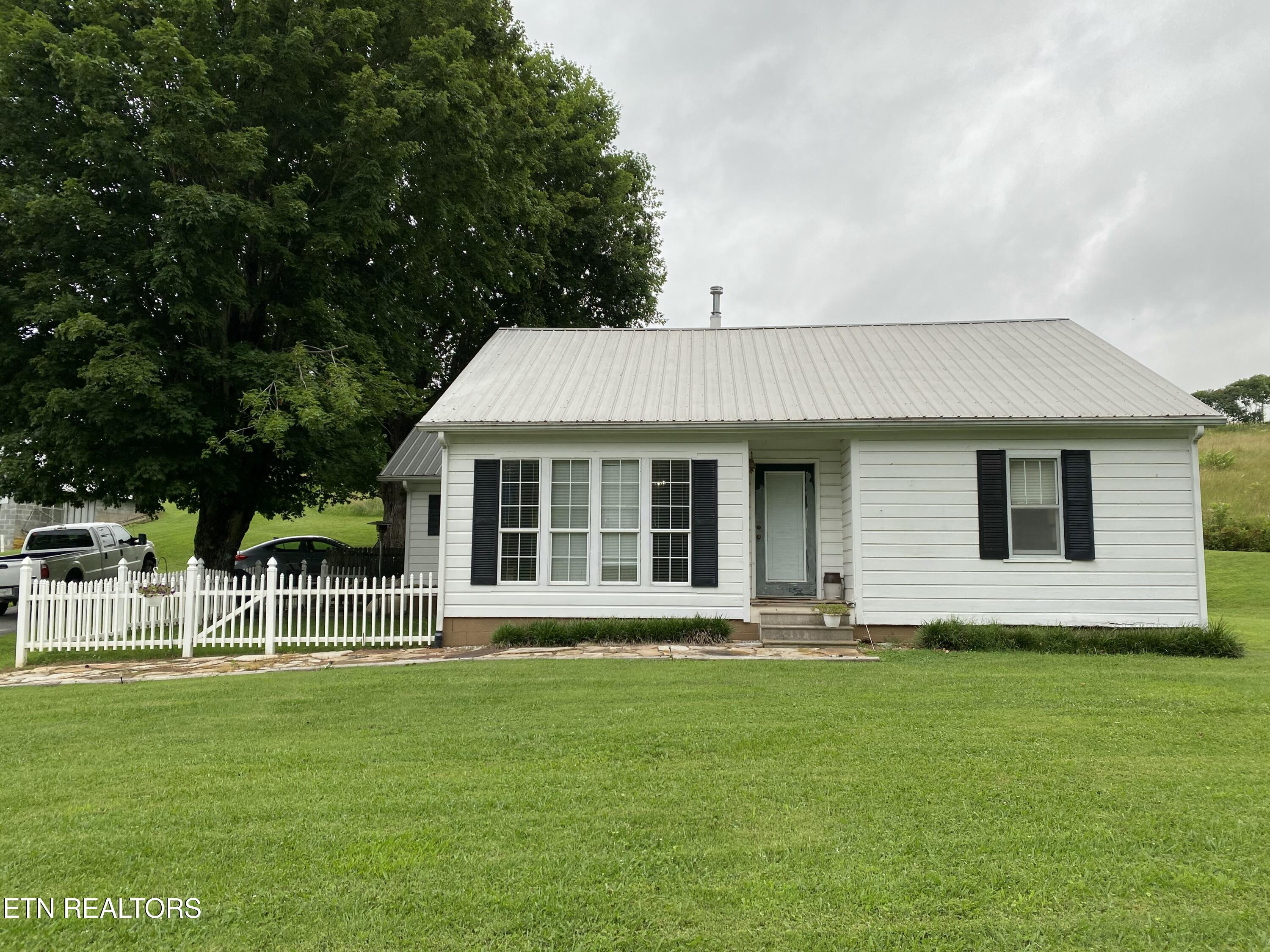 117 Cedar Valley Road Sweetwater TN 37874