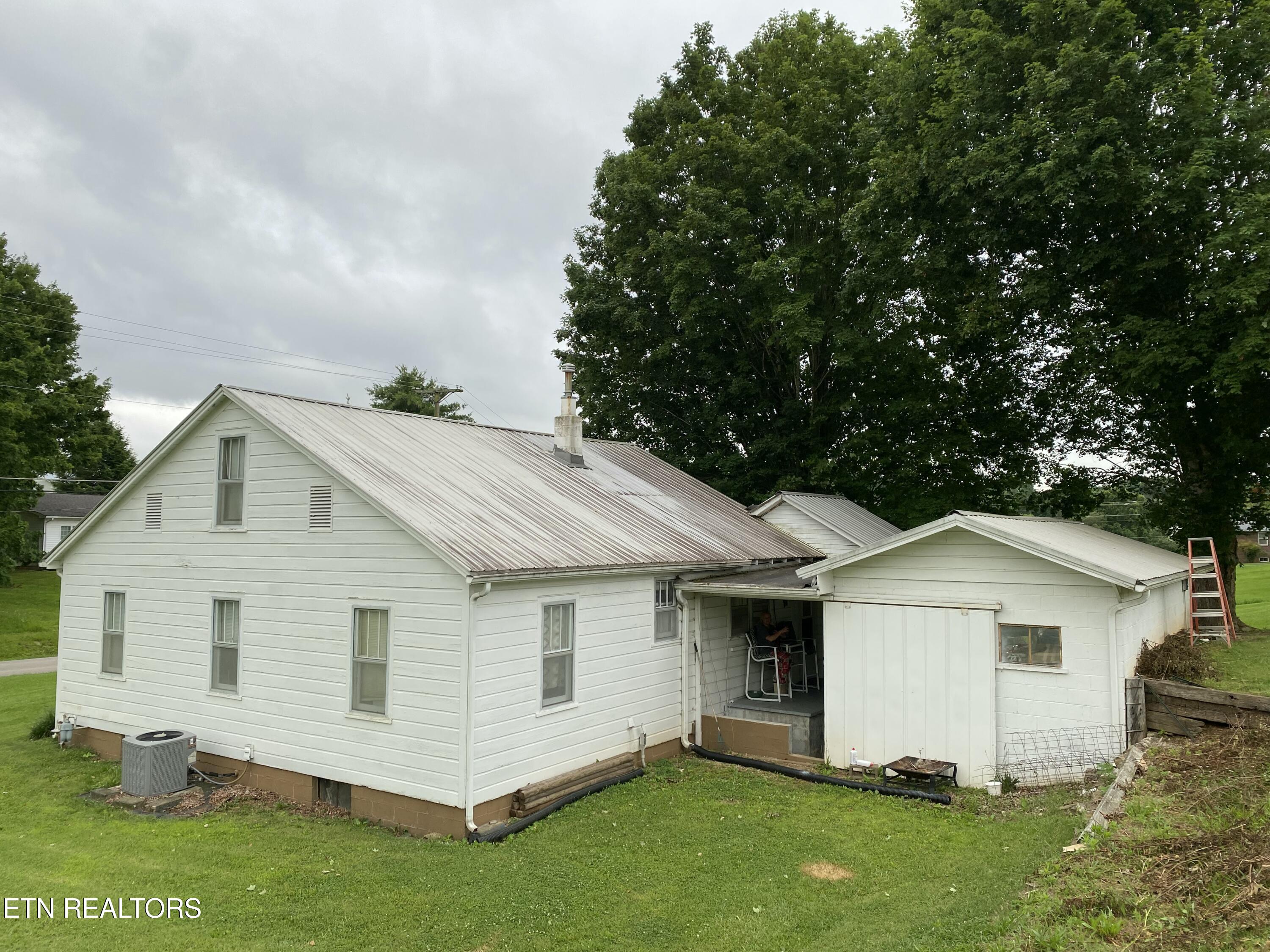 117 Cedar Valley Road Sweetwater TN 37874
