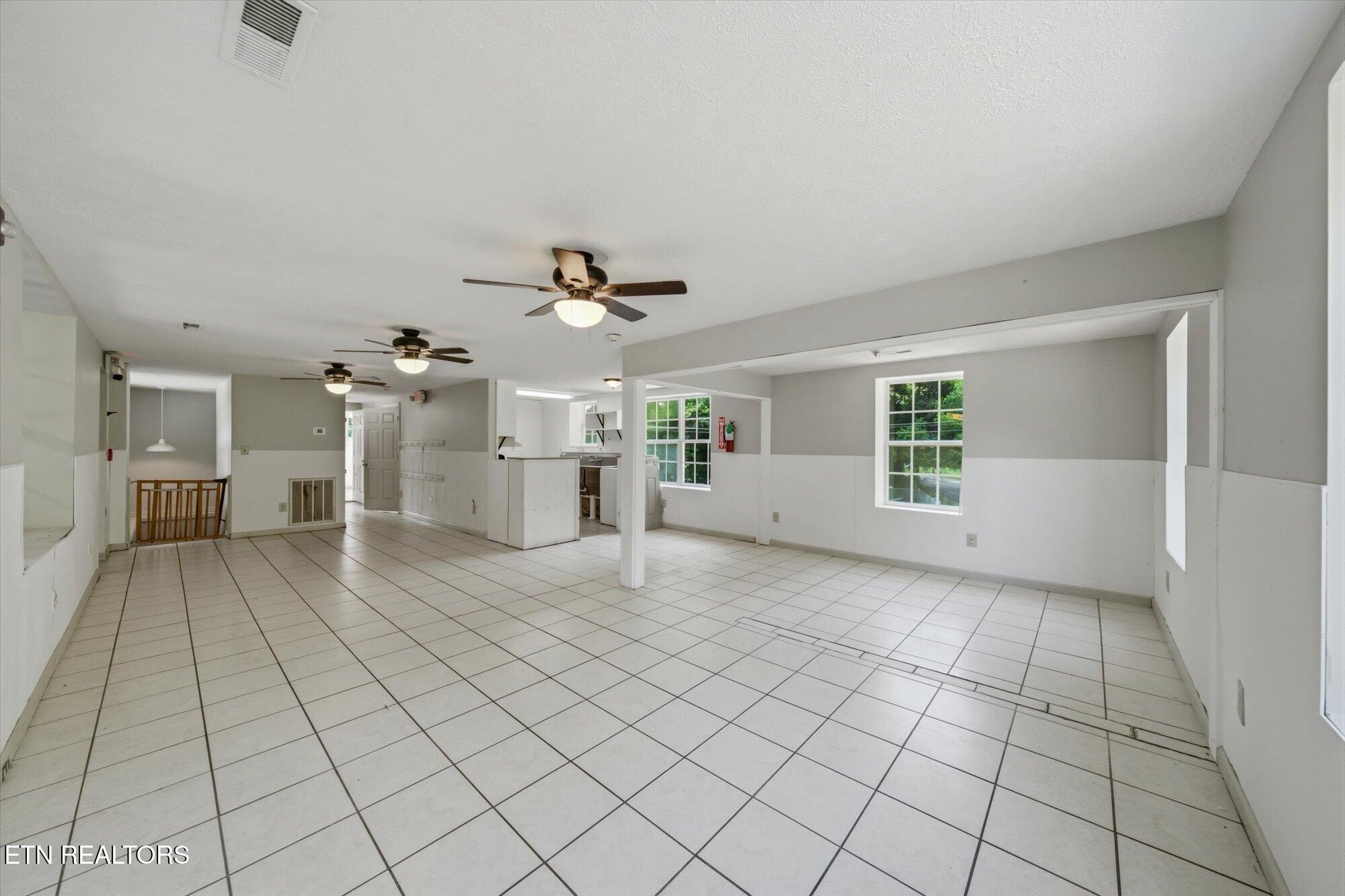 607 Old Tacora Hills Road Clinton TN 37716