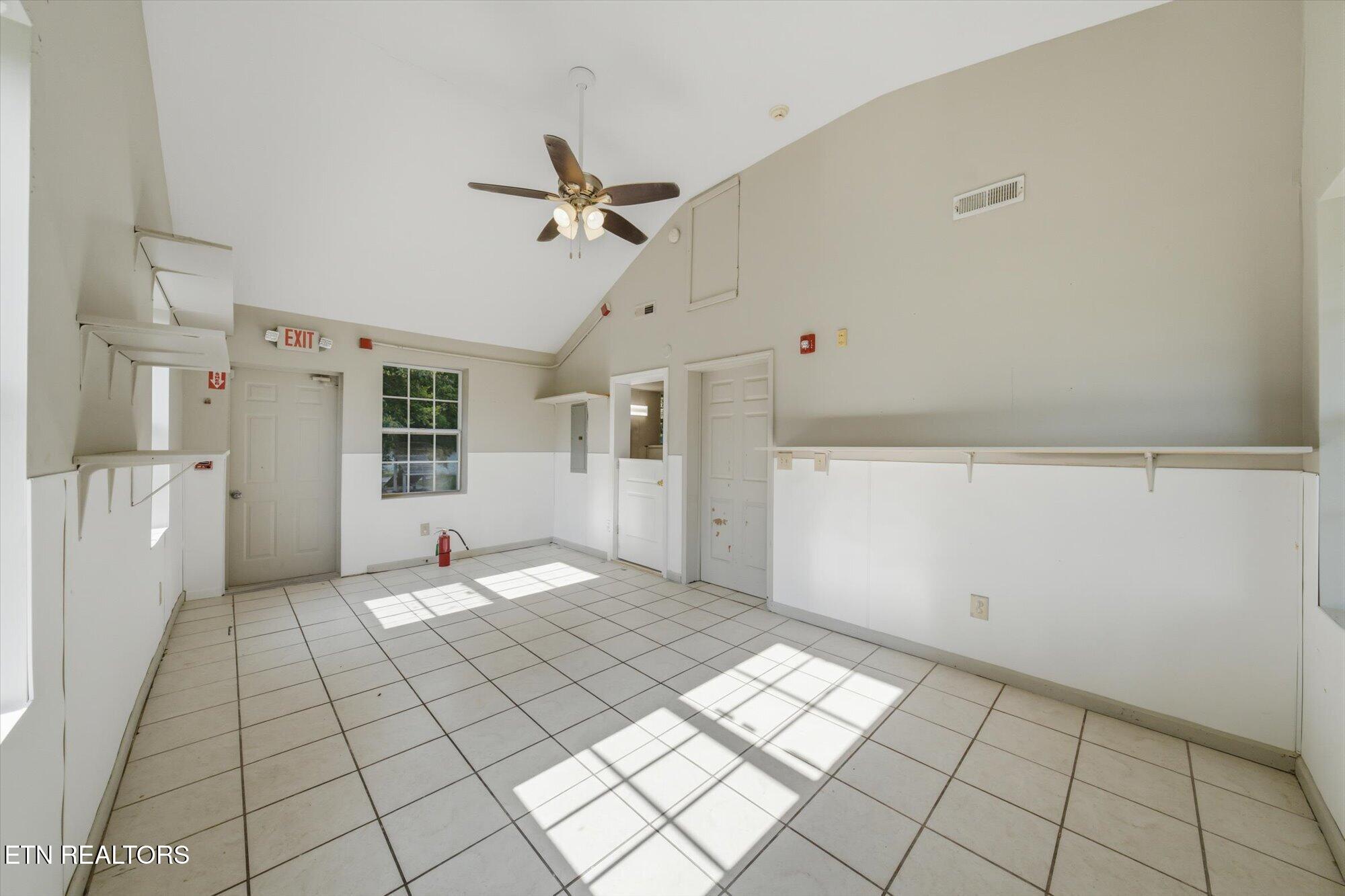 607 Old Tacora Hills Road Clinton TN 37716