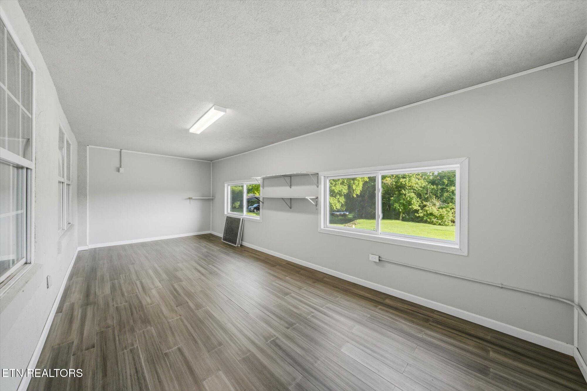 607 Old Tacora Hills Road Clinton TN 37716