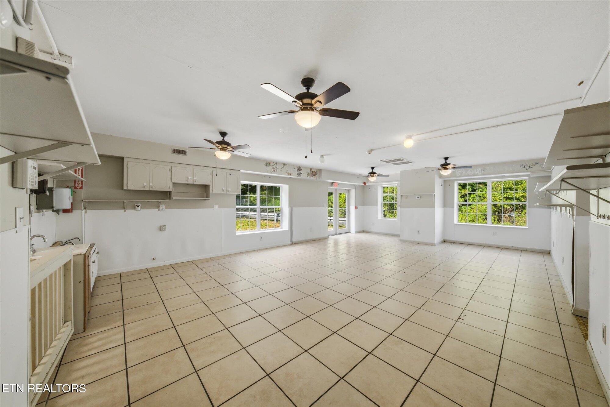 607 Old Tacora Hills Road Clinton TN 37716